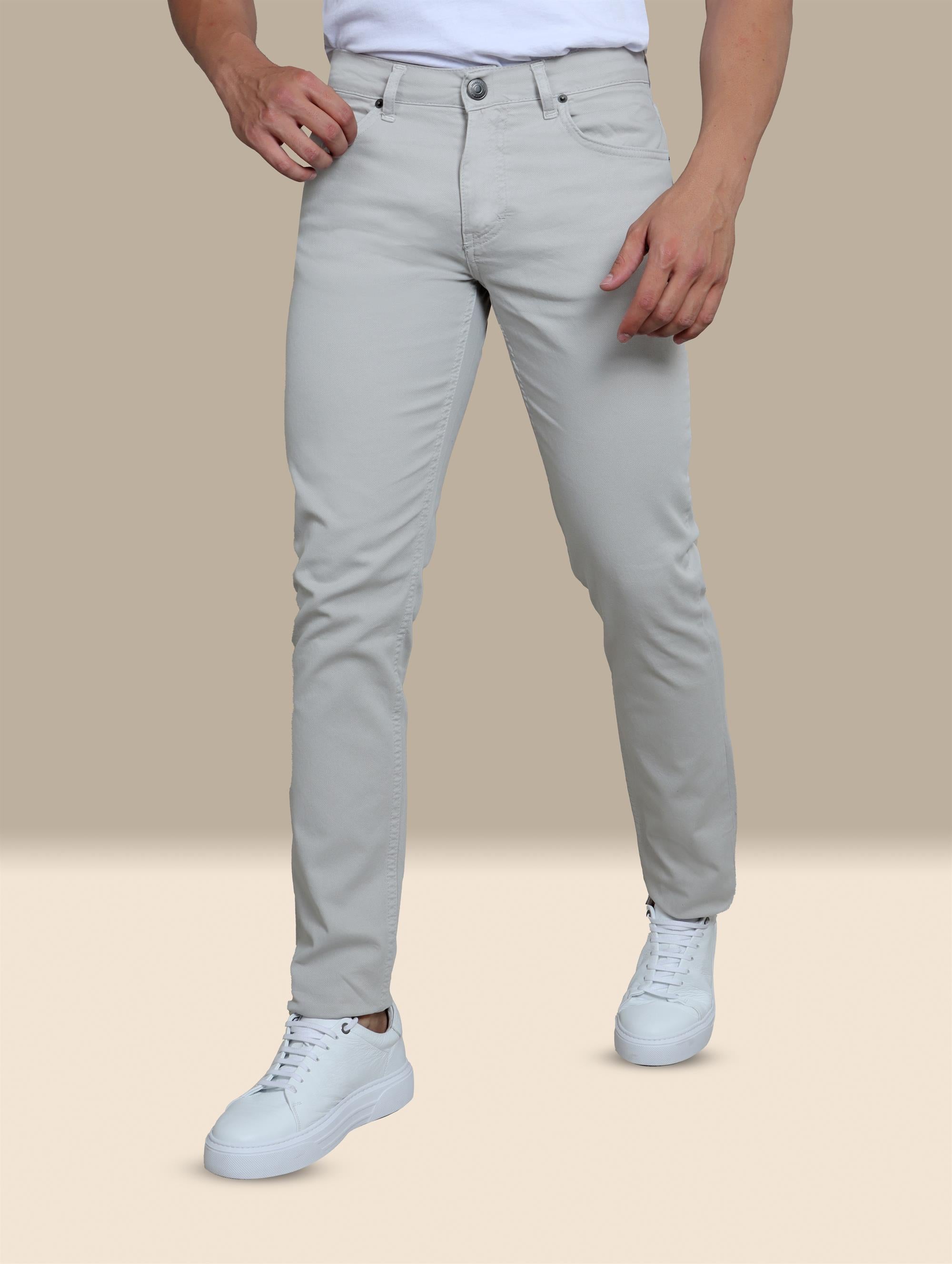 Urban Comfort: Light Gray Oxford with Five-Pocket Versatility