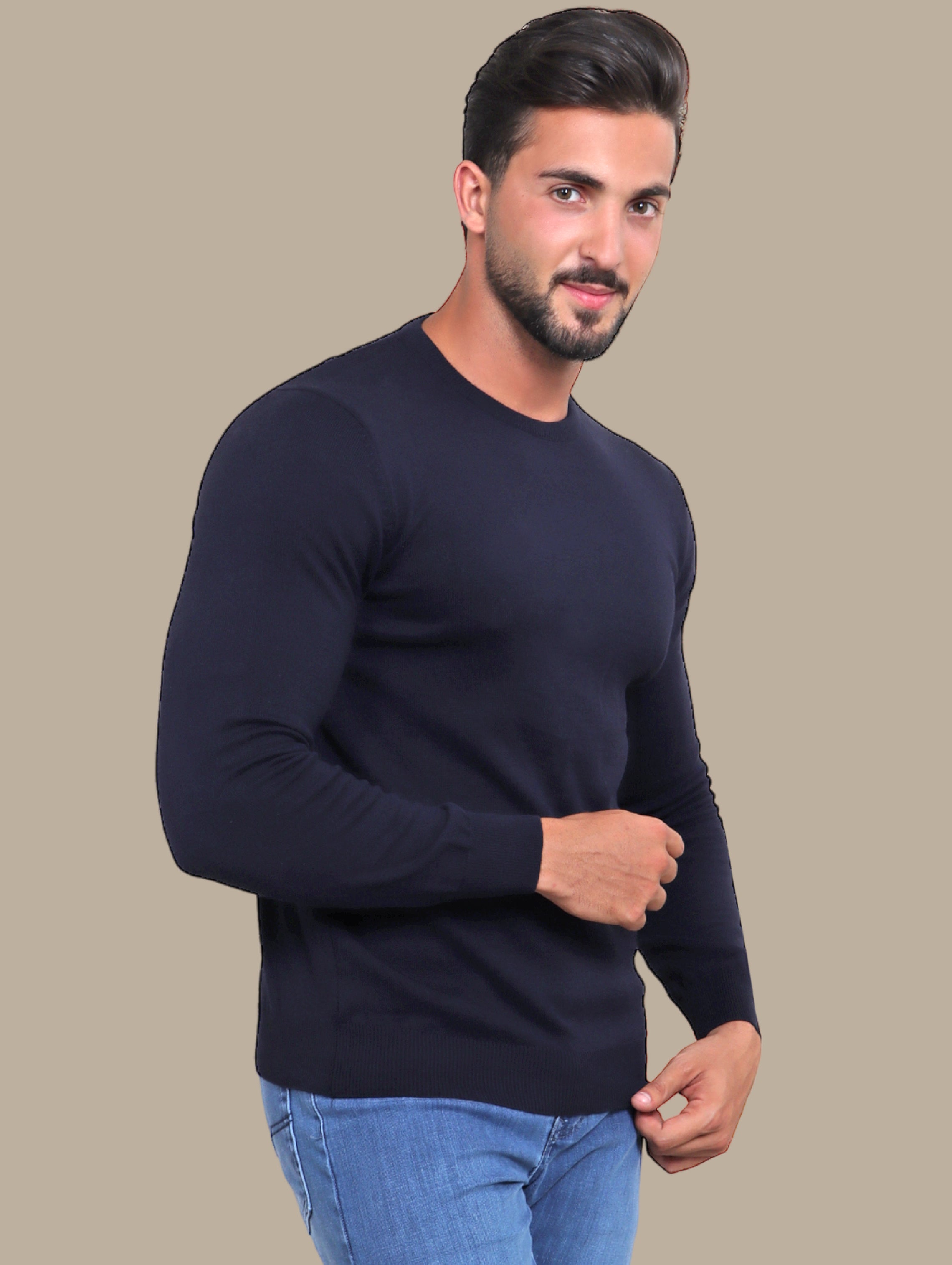 Navy R-Neck Basic Sweater