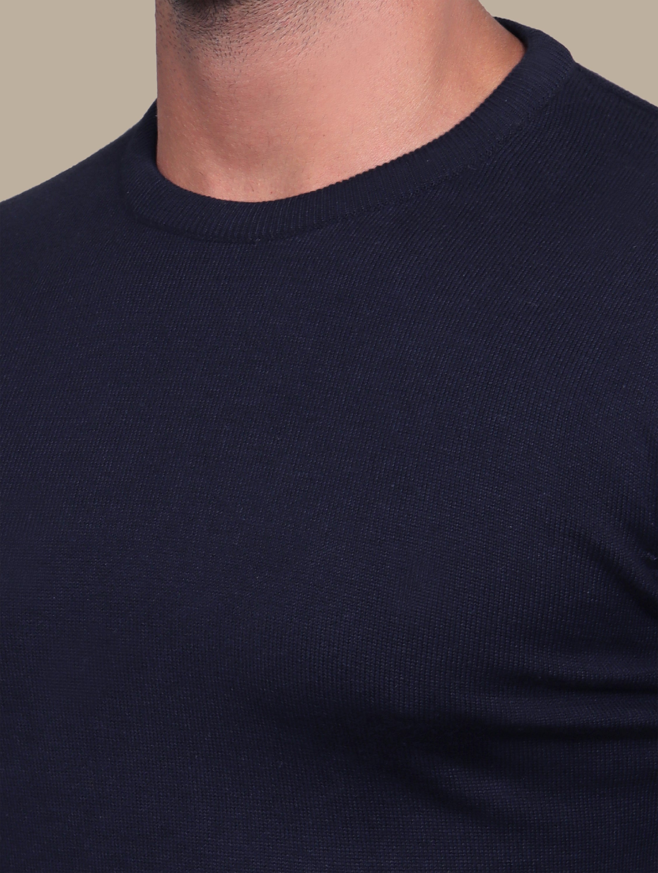 Navy R-Neck Basic Sweater