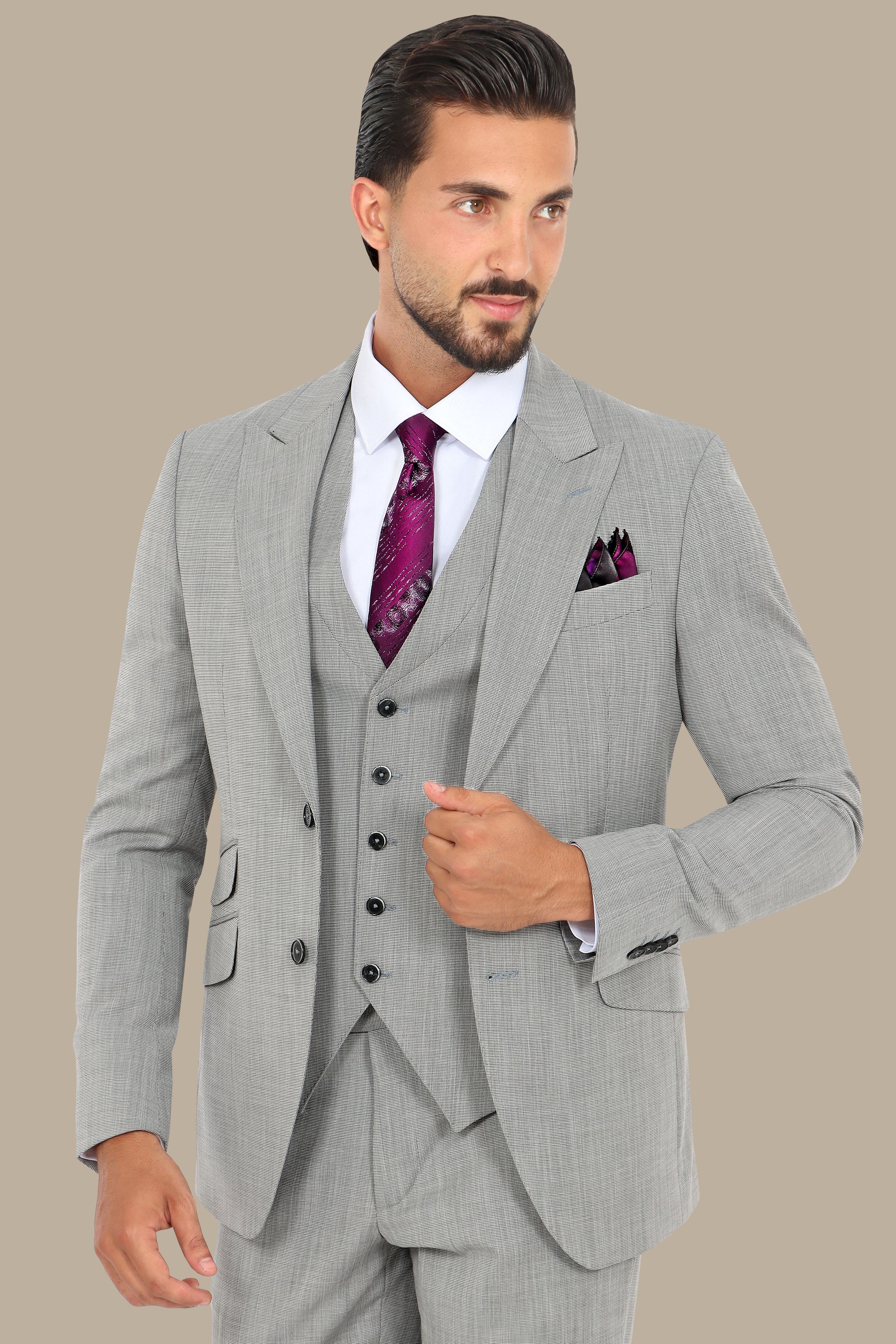 Grey Peak Lapel Fila Fil Lycra 3-Piece Suit