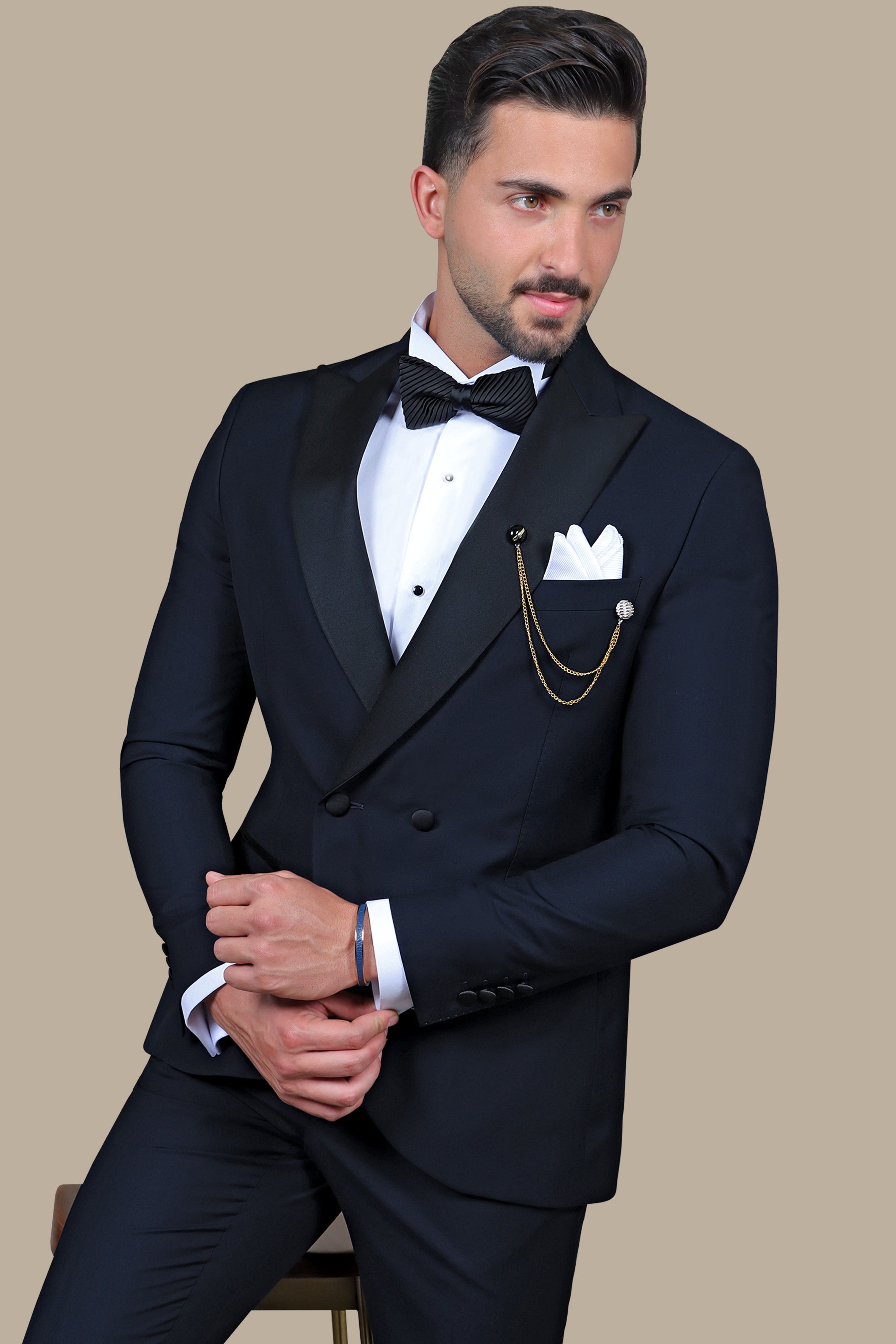 Navy Double-Breasted Peak Lapel Tuxedo