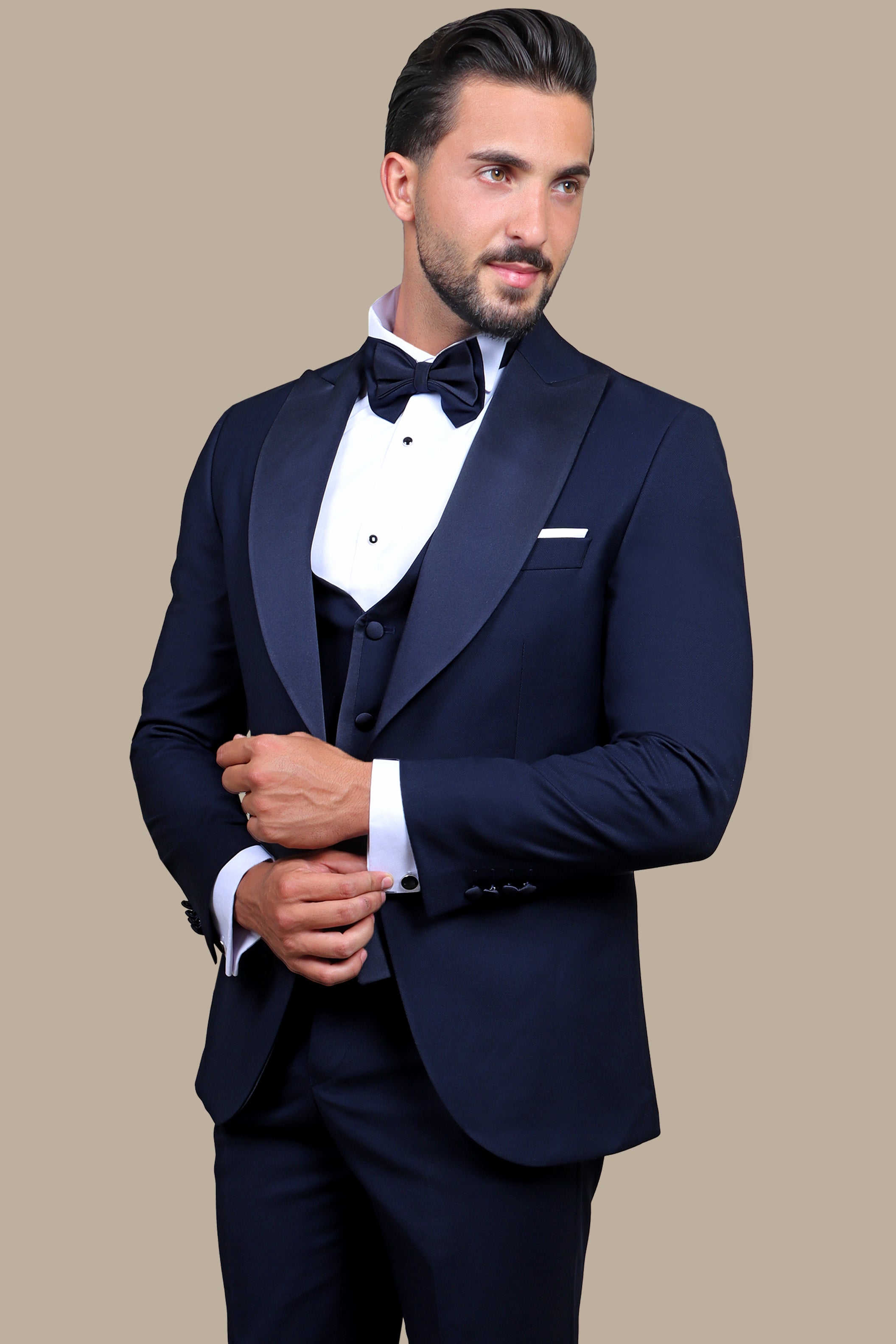 Navy Sophistication: 4-Piece Tuxedo Set with Peak Lapels