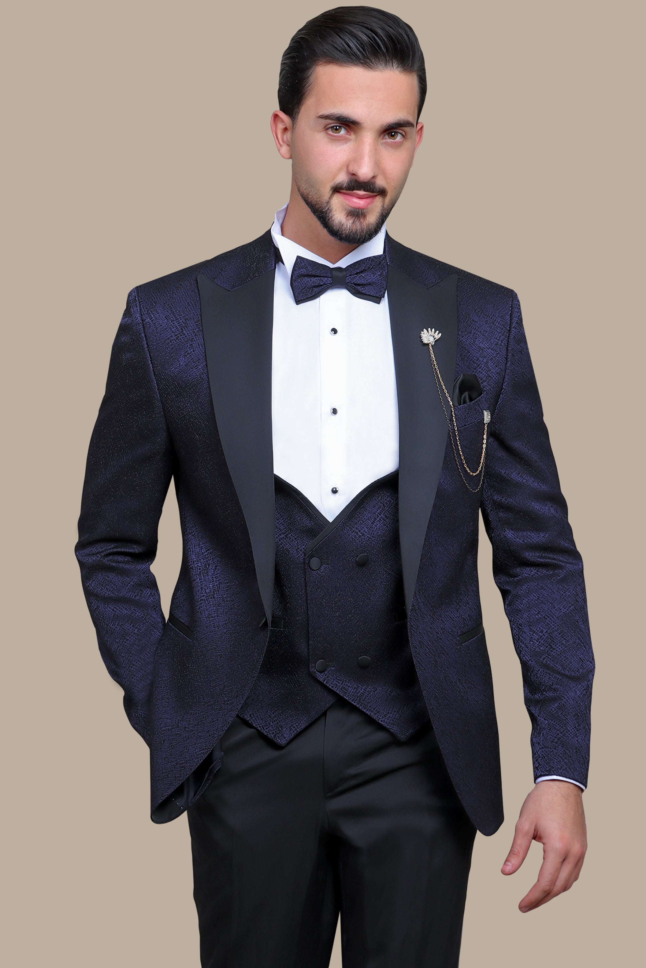 Navy Elegance: Tuxedo Peak Pattern in 4-Piece Shiny Set