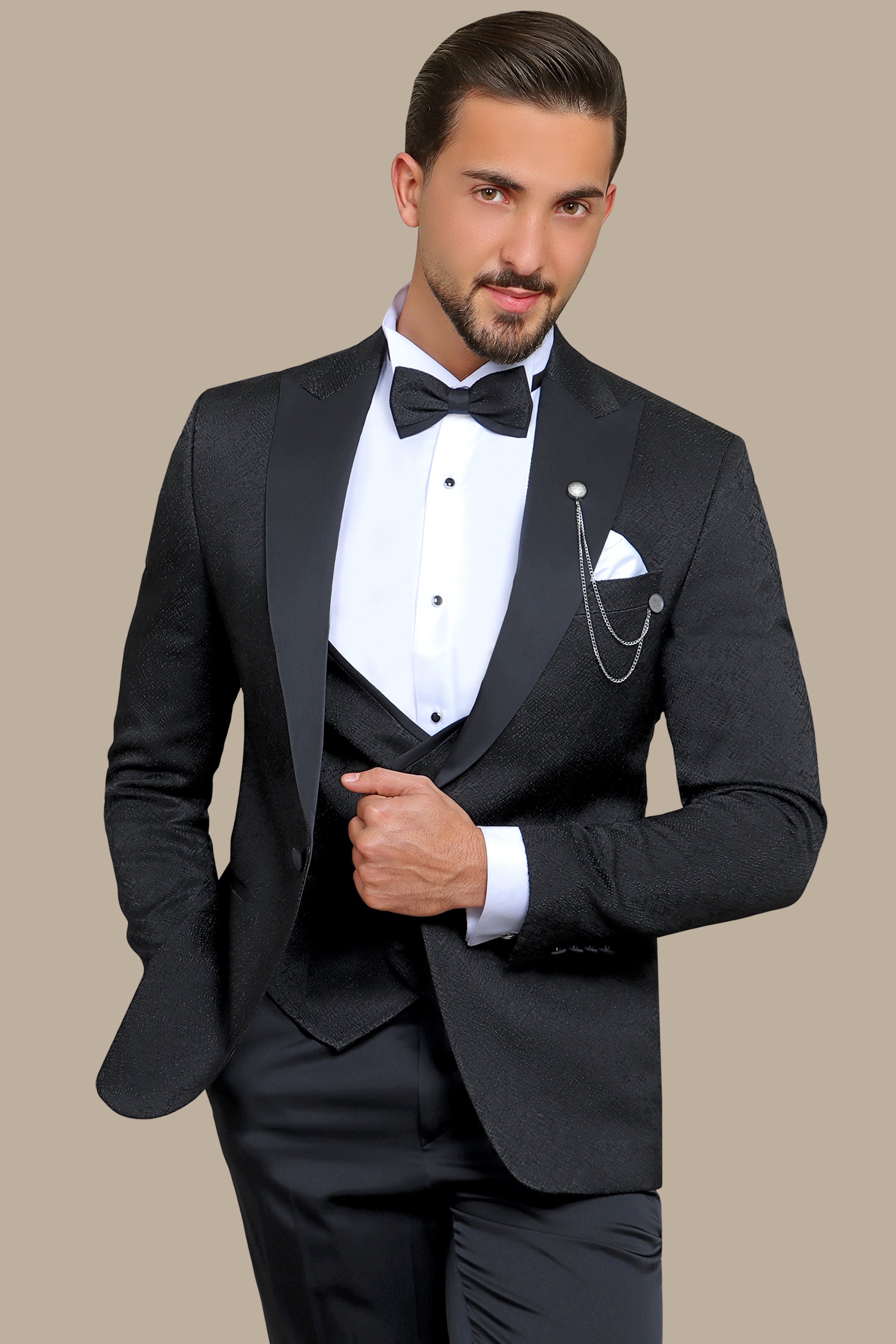 Starlight Elegance: 4-Piece Black Tuxedo Set with Shiny Peak Pattern