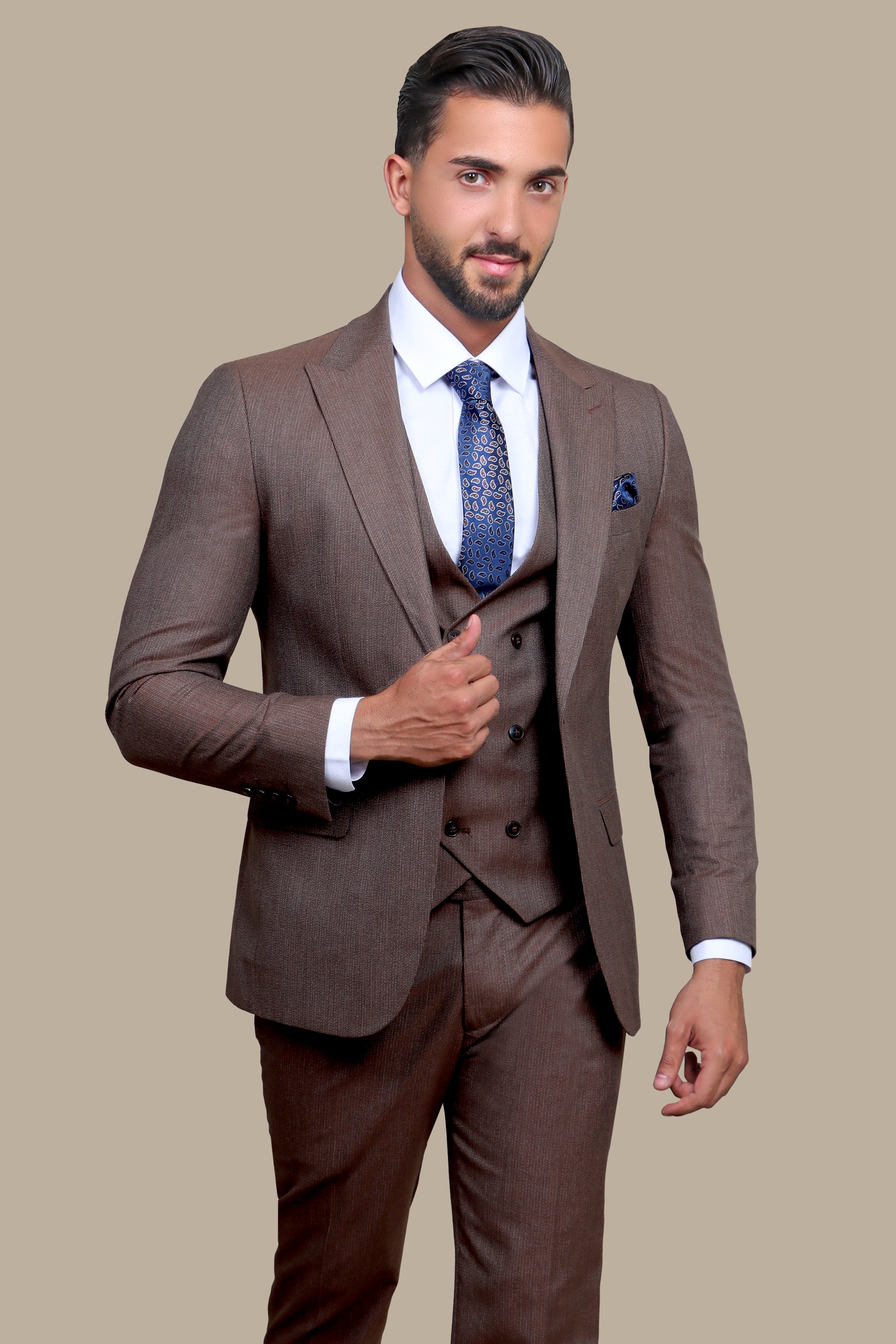 Classic Havan Stripe Peak 3-Piece Suit: Timeless Elegance in Every Thread