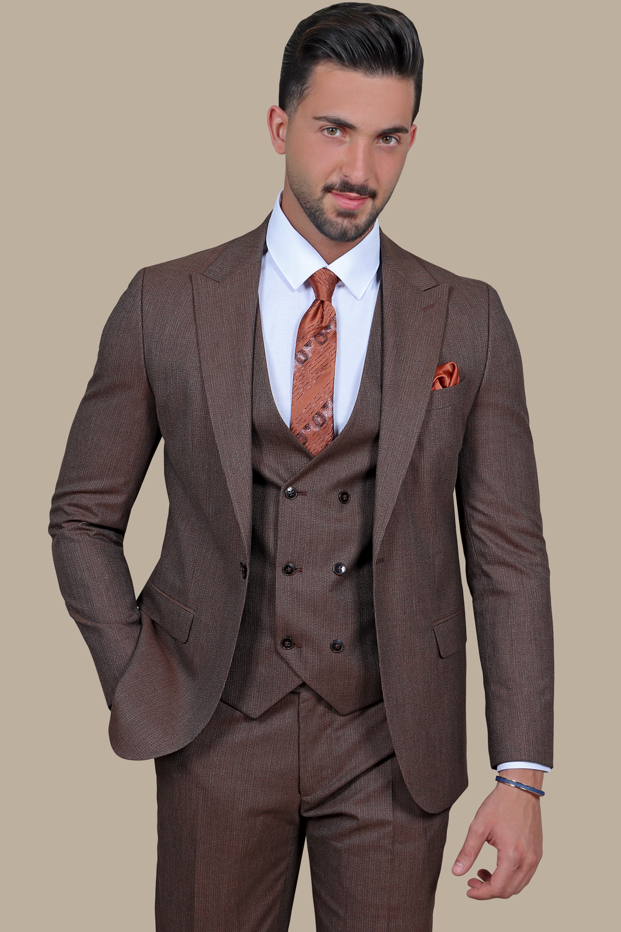 Classic Havan Stripe Peak 3-Piece Suit: Timeless Elegance in Every Thread