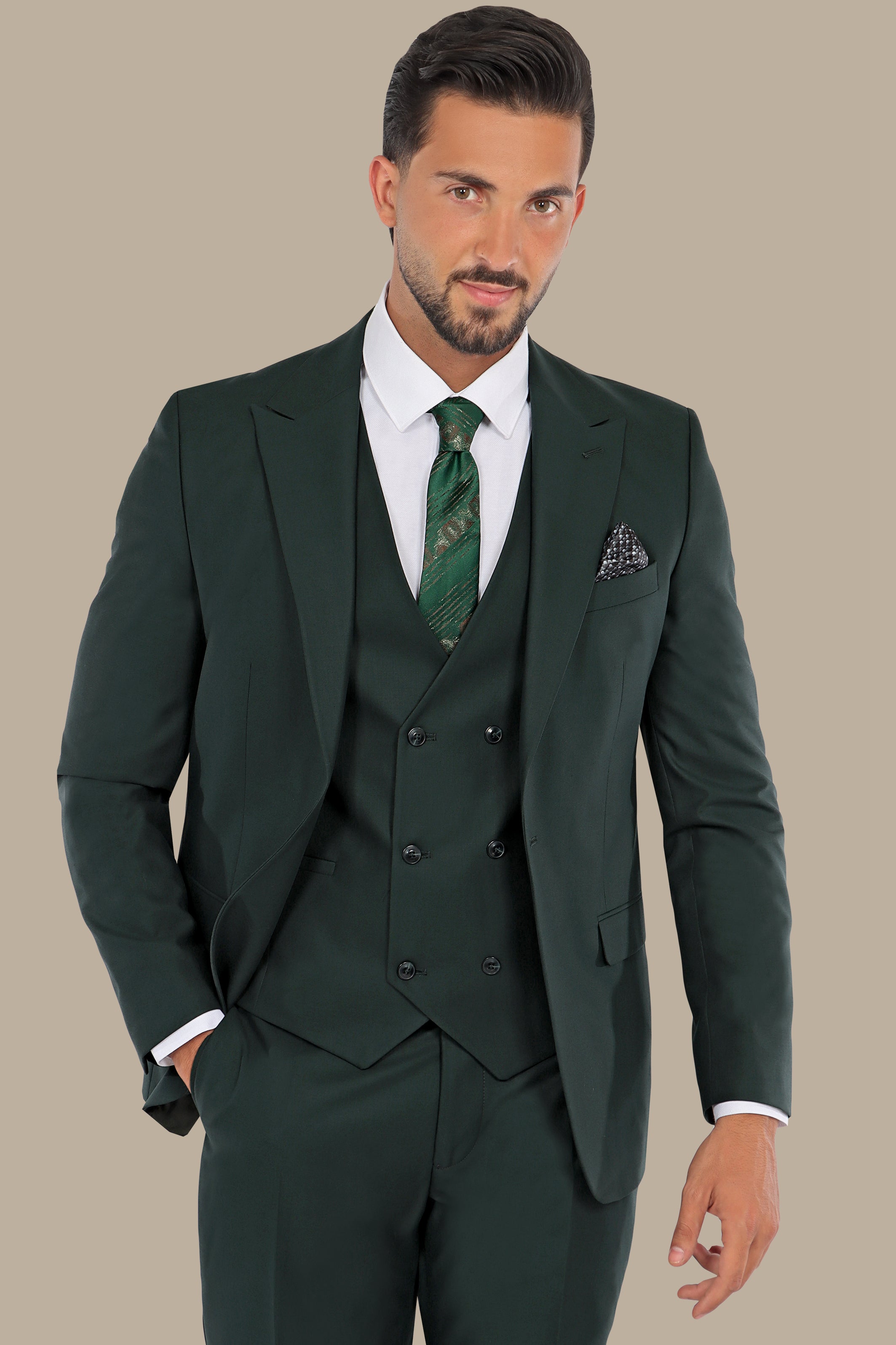 Emerald Elegance: The Peak Plain 3-Piece Green Suit