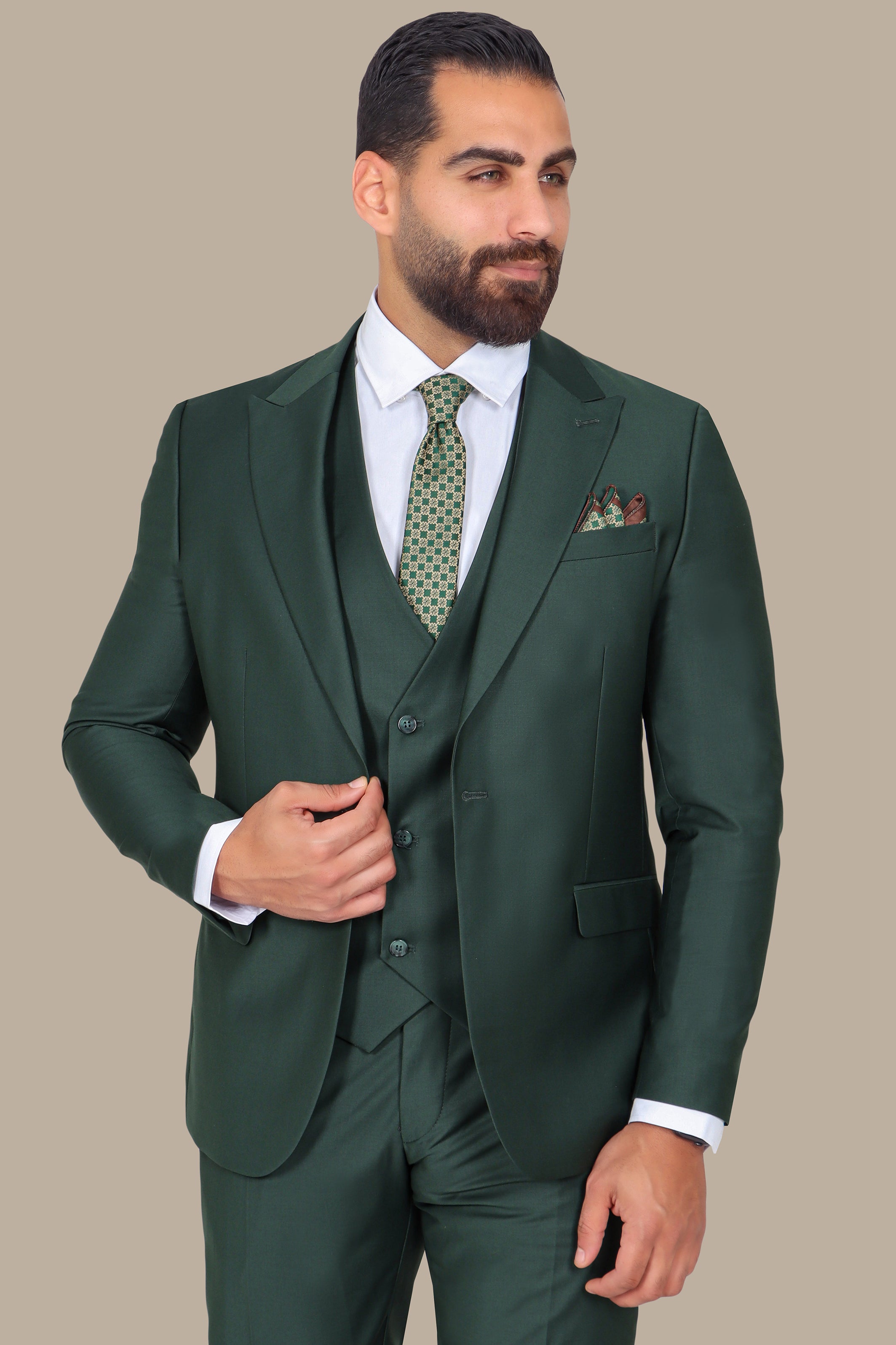 Emerald Elegance: The Peak Plain 3-Piece Green Suit