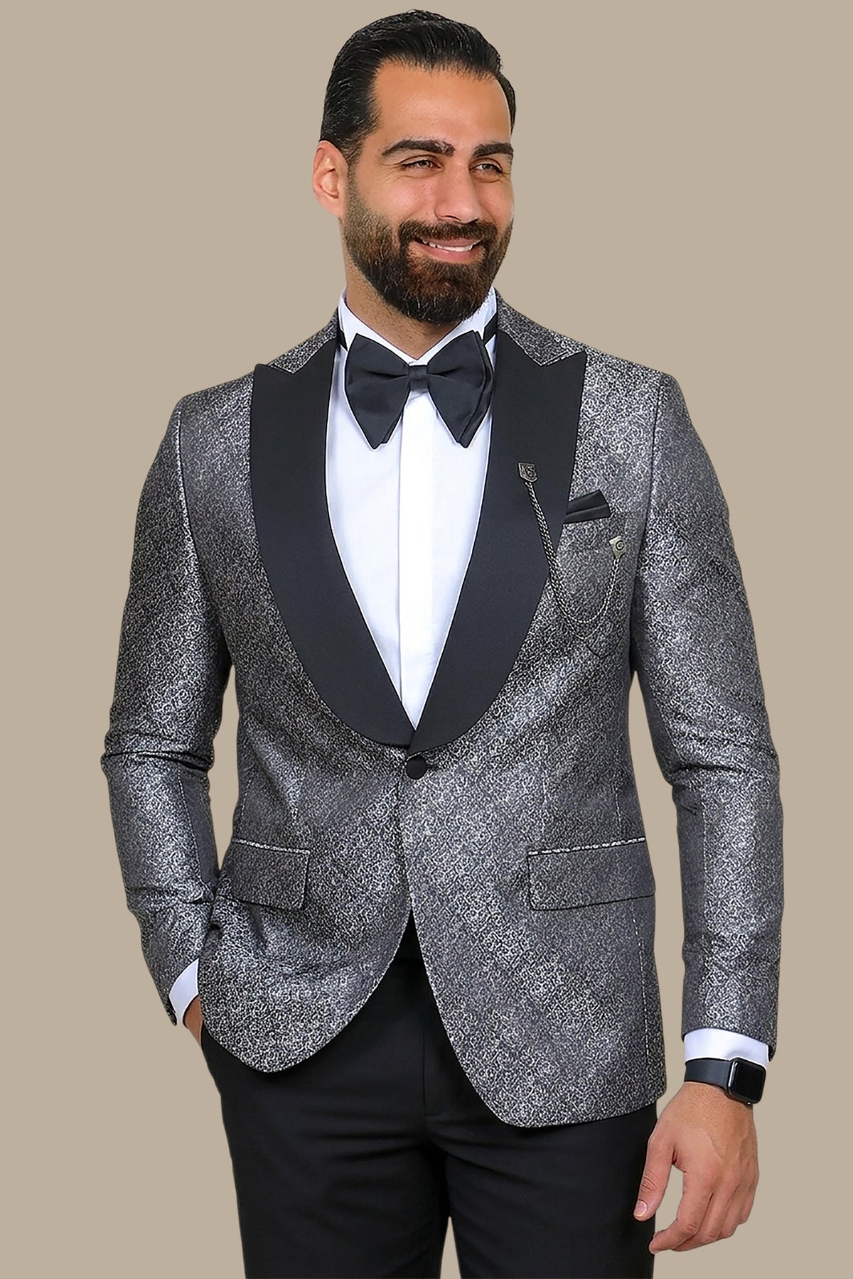 Silver Stylings: Tuxedo Leaves Print Curved Peak