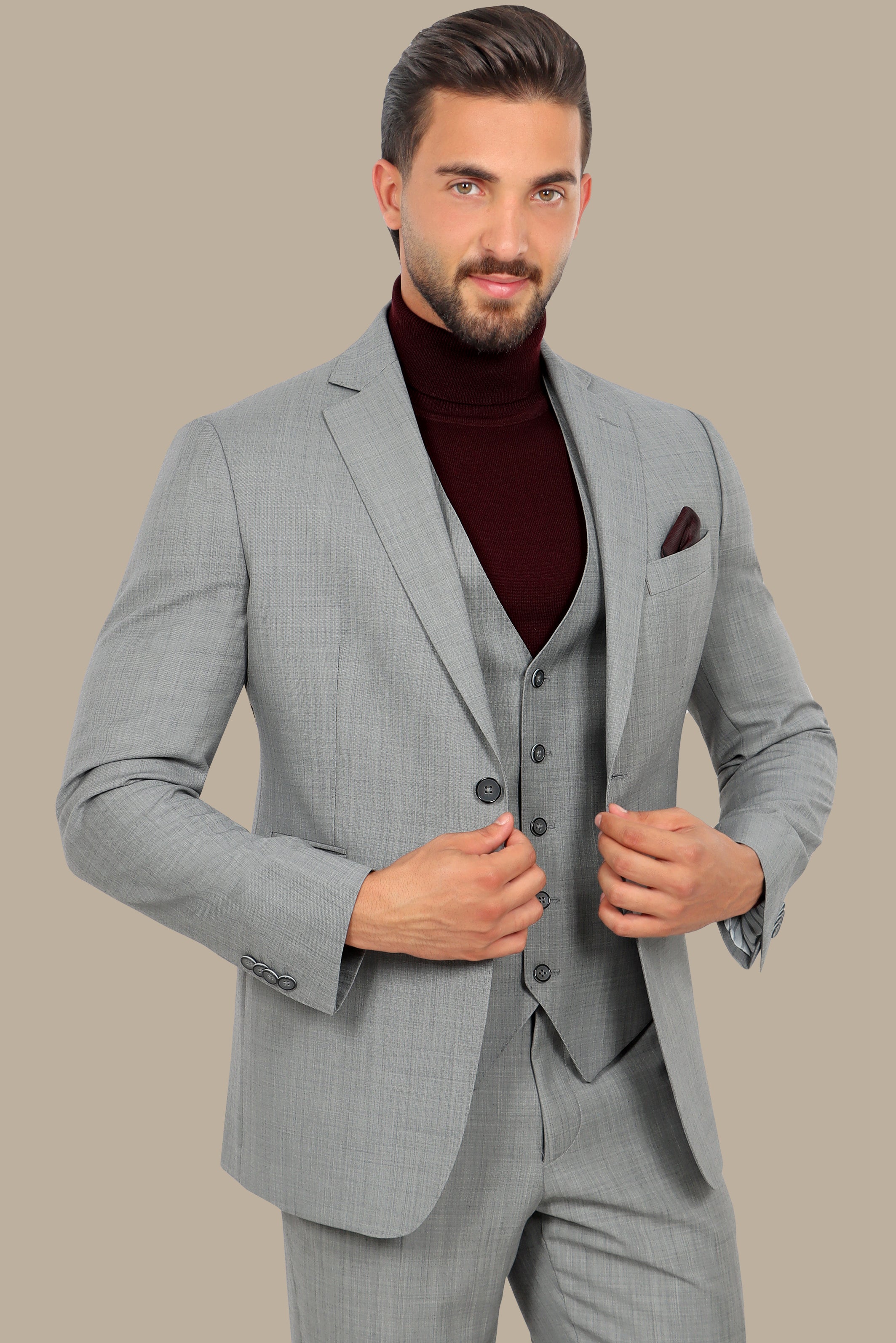 Effortless Chic: Wool Notch Fila Fil 3-Piece Suit in Light Grey