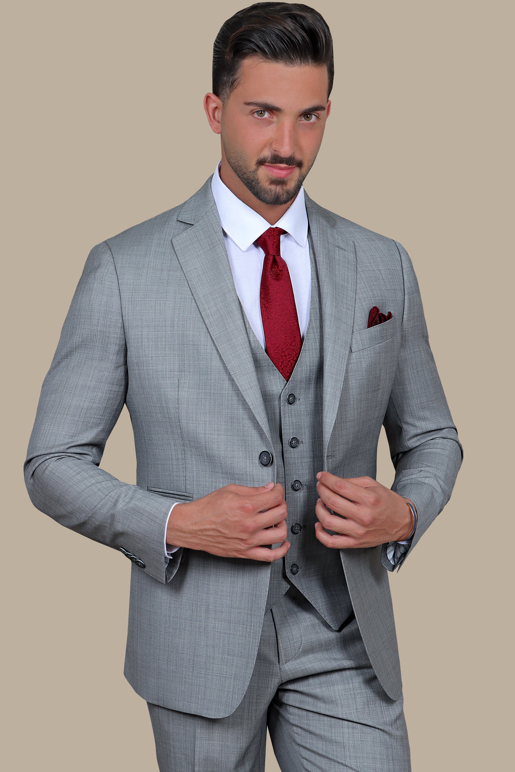 Effortless Chic: Wool Notch Fila Fil 3-Piece Suit in Light Grey