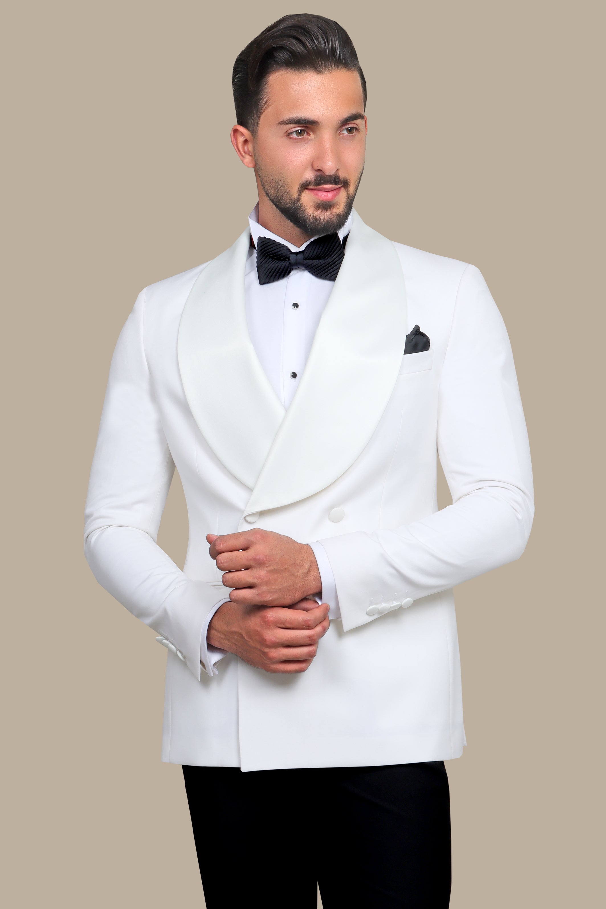 Timeless Sophistication: Off-White Tuxedo with Wide Shawl Collar