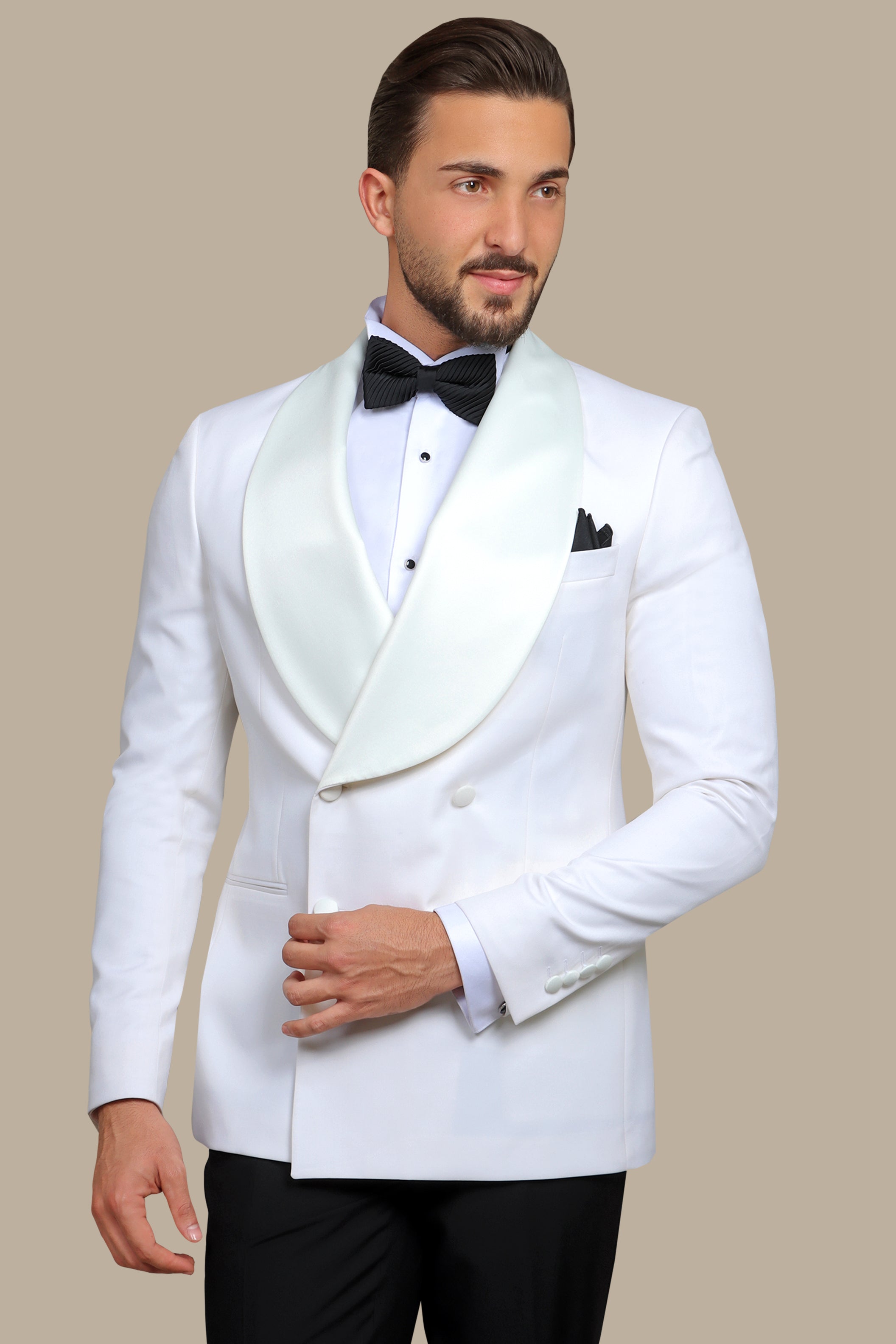 Timeless Sophistication: Off-White Tuxedo with Wide Shawl Collar