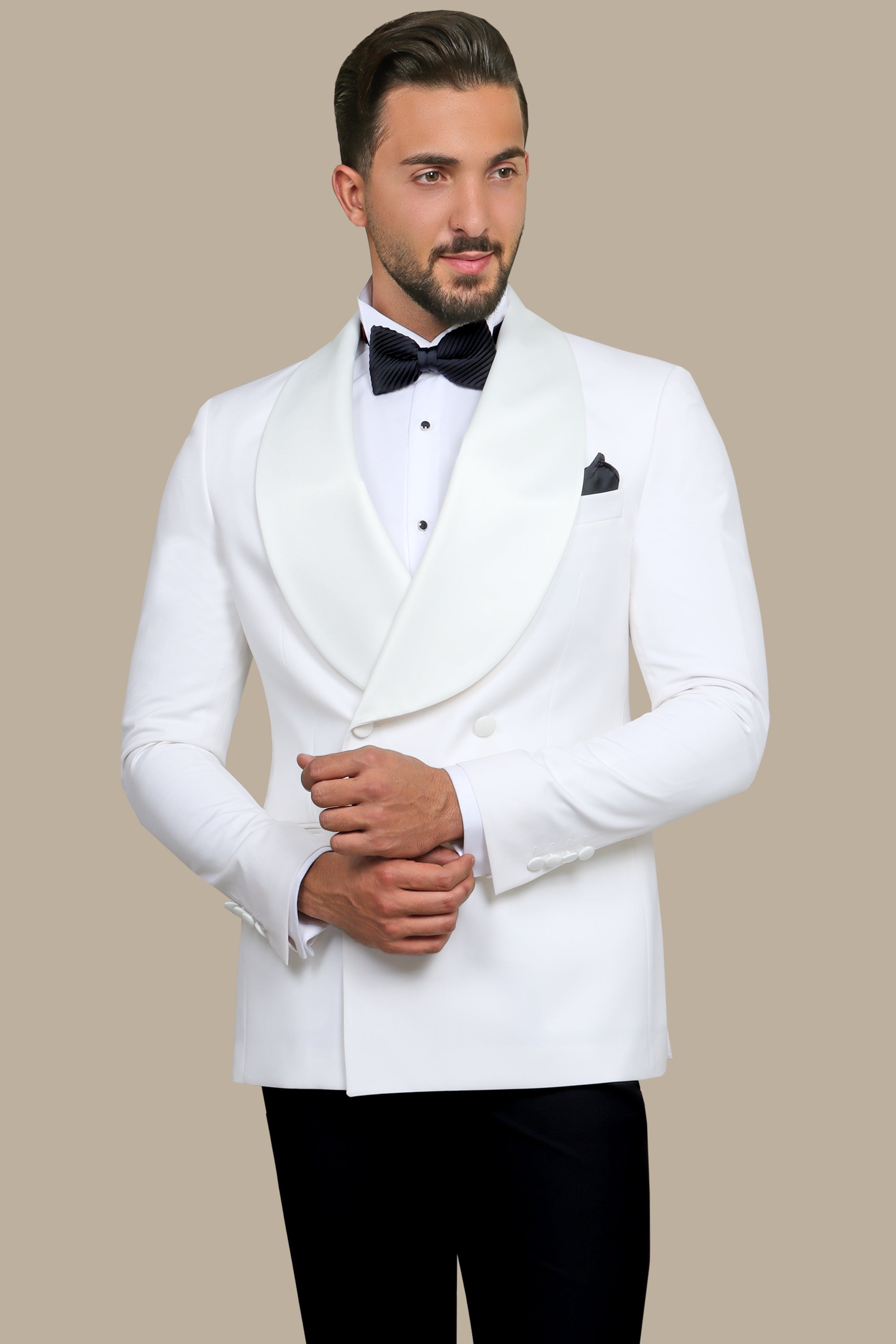 Timeless Sophistication: Off-White Tuxedo with Wide Shawl Collar