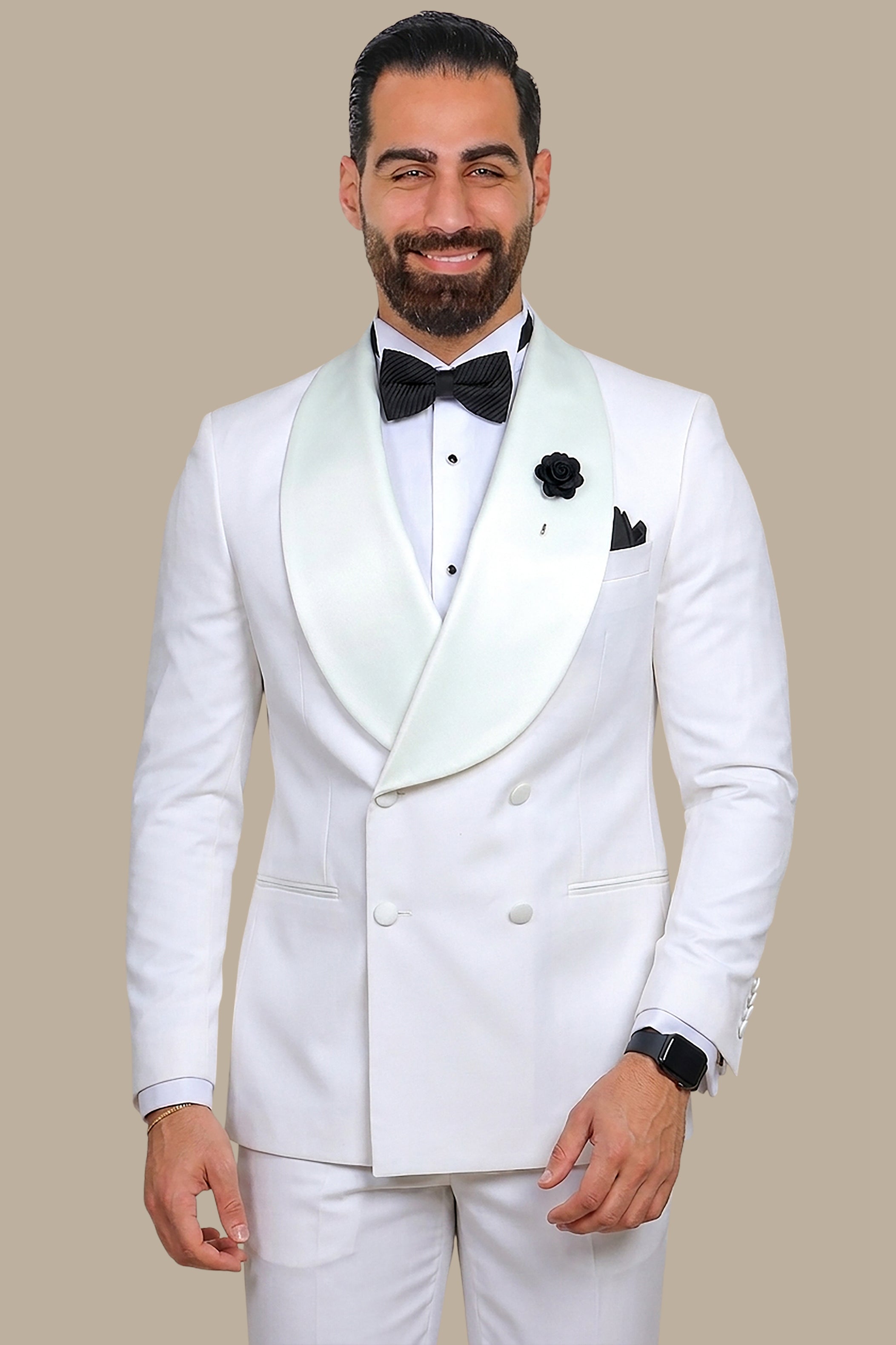 Timeless Sophistication: Off-White Tuxedo with Wide Shawl Collar