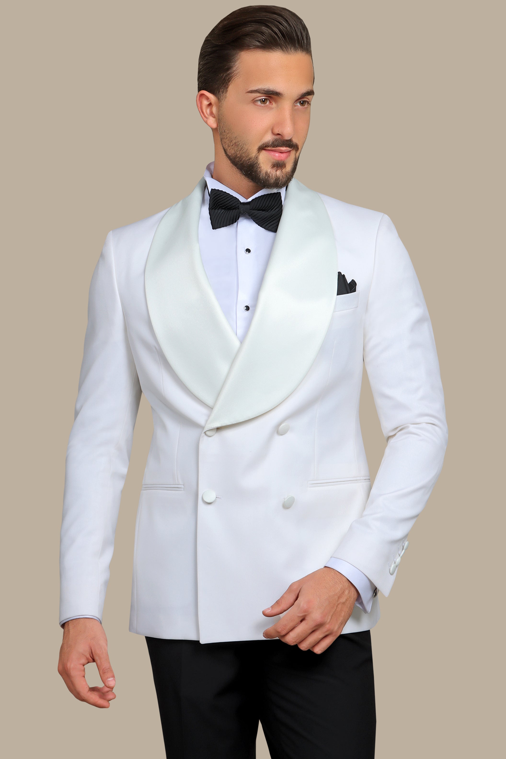 Timeless Sophistication: Off-White Tuxedo with Wide Shawl Collar