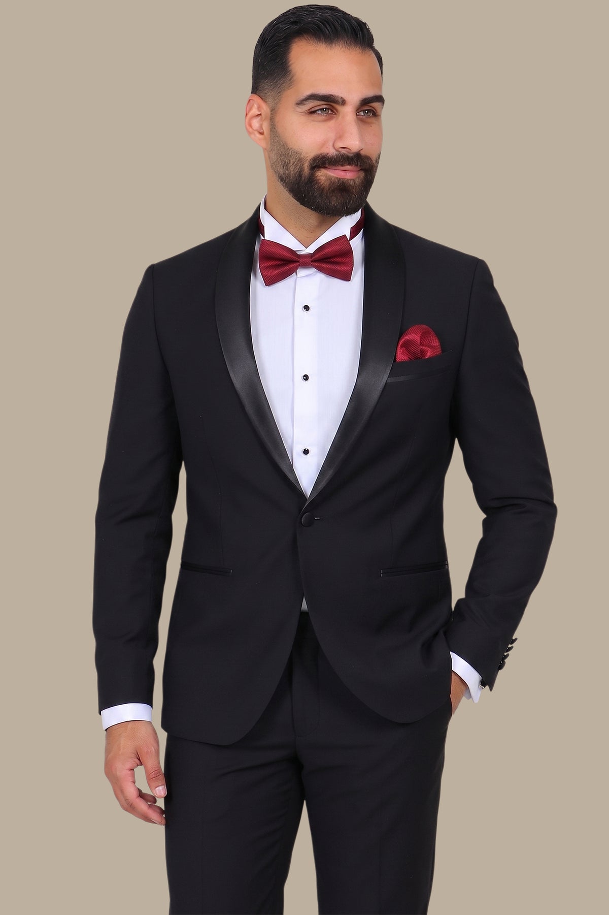 Black Elegance: Tuxedo Plain Col Chale