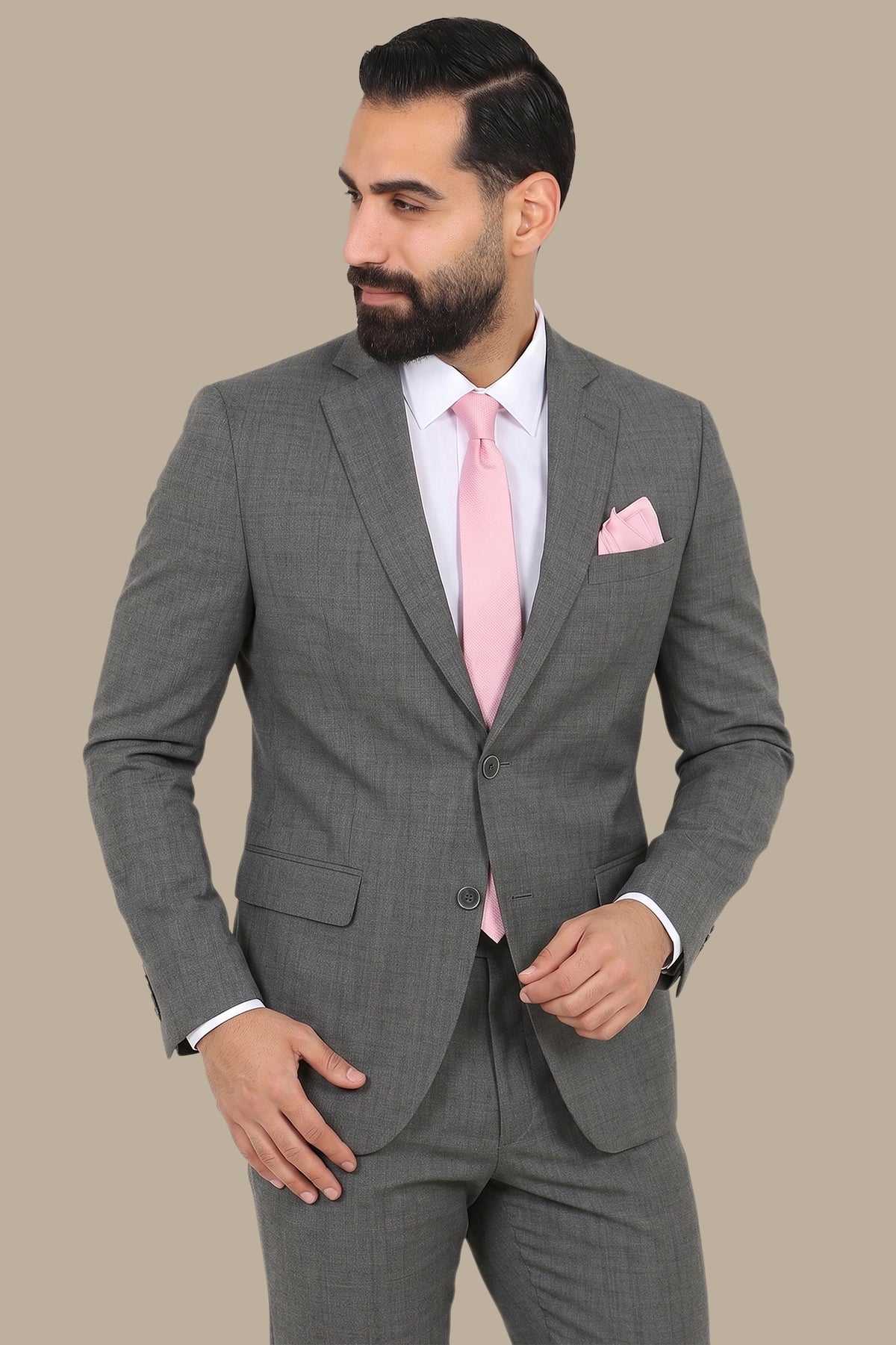 Dark Gray Wool Suit: Timeless Style