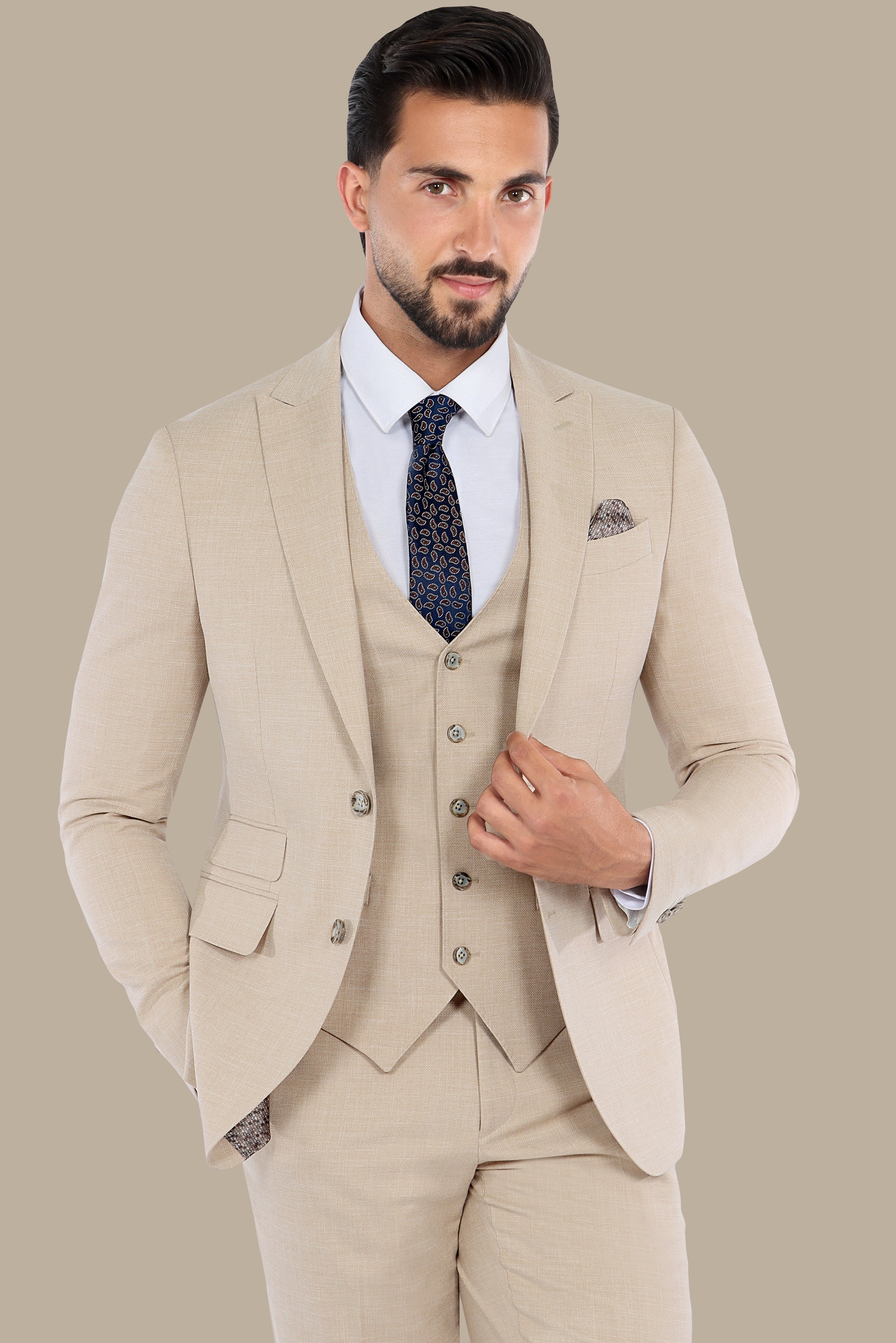 Beige Slim Fit Suit with Peak Lapel and Flap Pockets