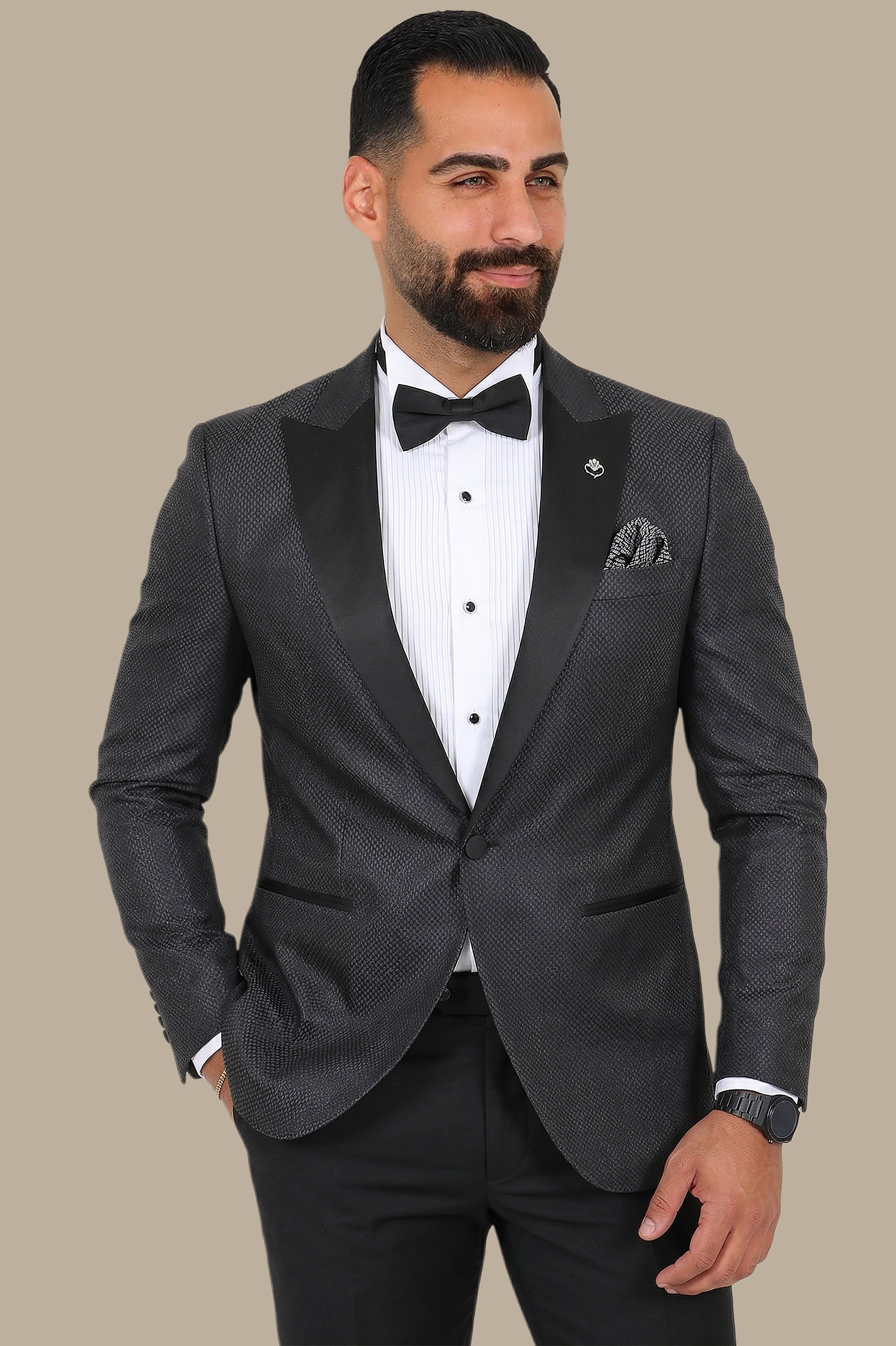 Dark Grey Tuxedo with Small Lozenge Pattern and Peak Lapel – 3-Piece Set