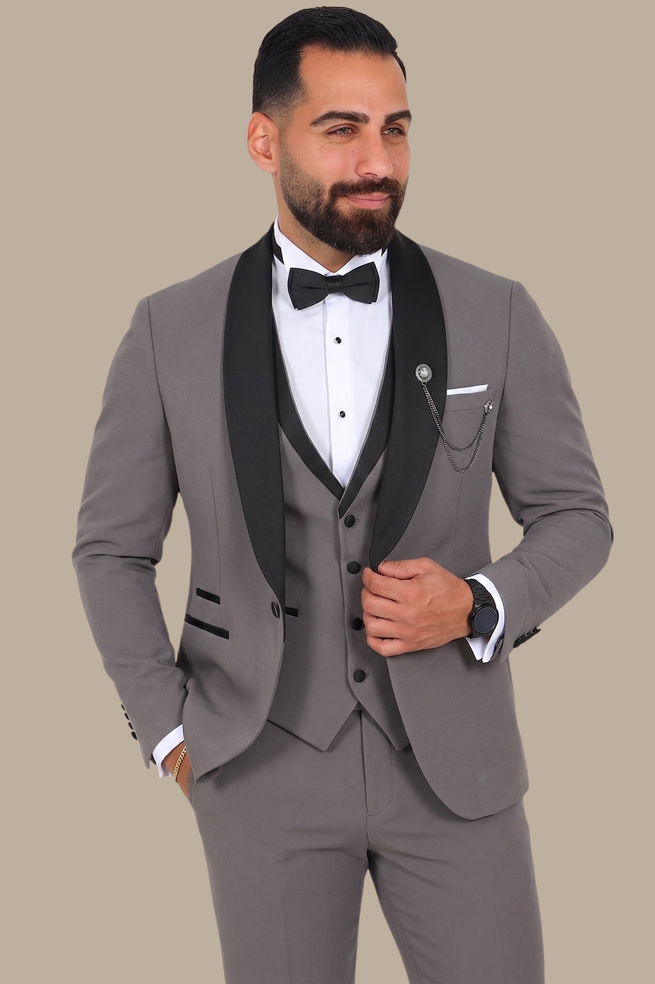 Grey Tuxedo with Stretched Shawl Collar – 4-Piece Set