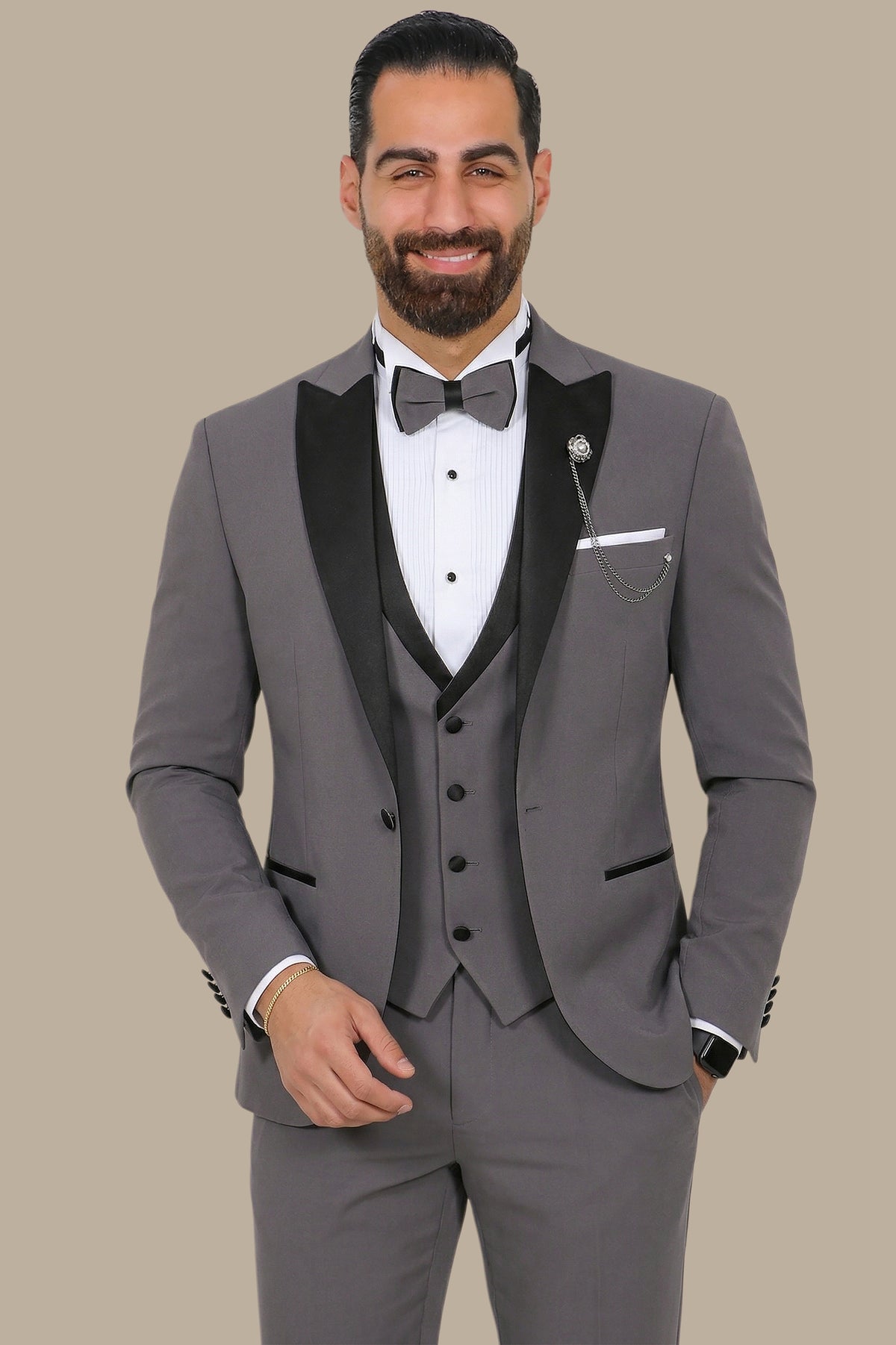 Grey Stretch Tuxedo with Peak Lapel – 4-Piece Set