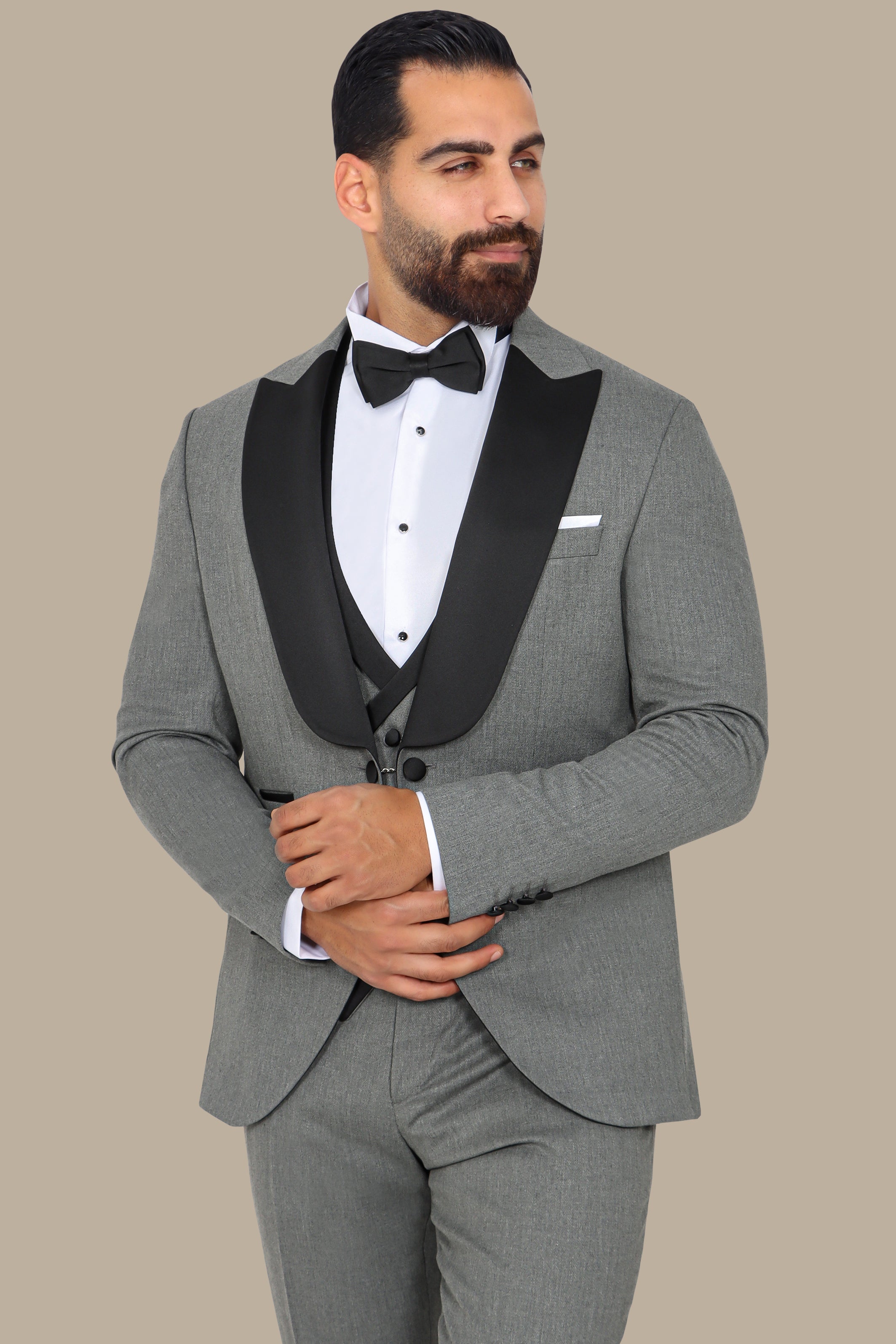 Grey Tuxedo: Peak Lapel, Structured Bord-à-Bord, 4-Piece