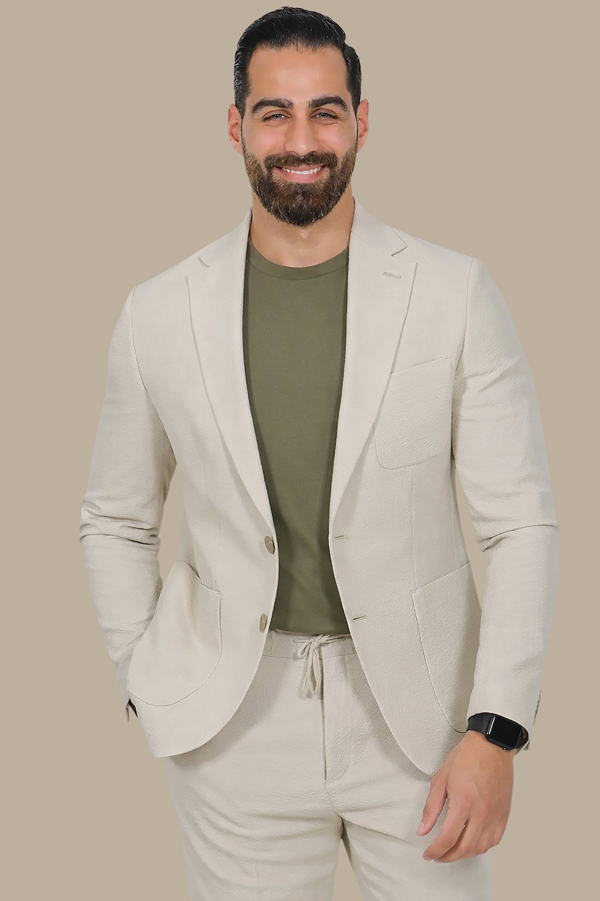 Beige Travel Suit with Notch Lapel – 2 Pieces