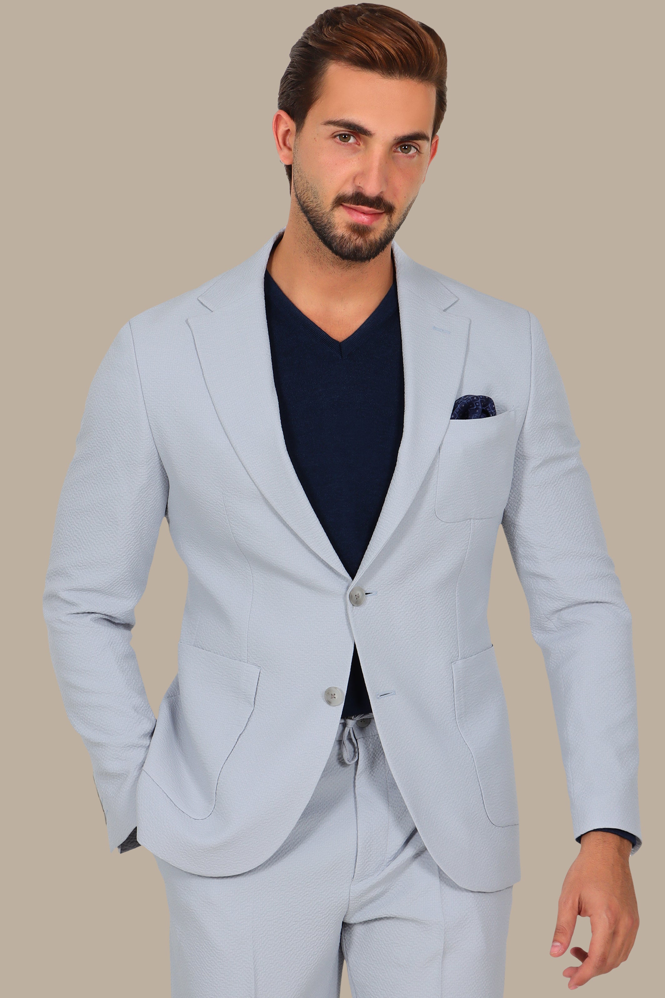 Light Grey Travel Suit with Notch Lapel – 2 Pieces