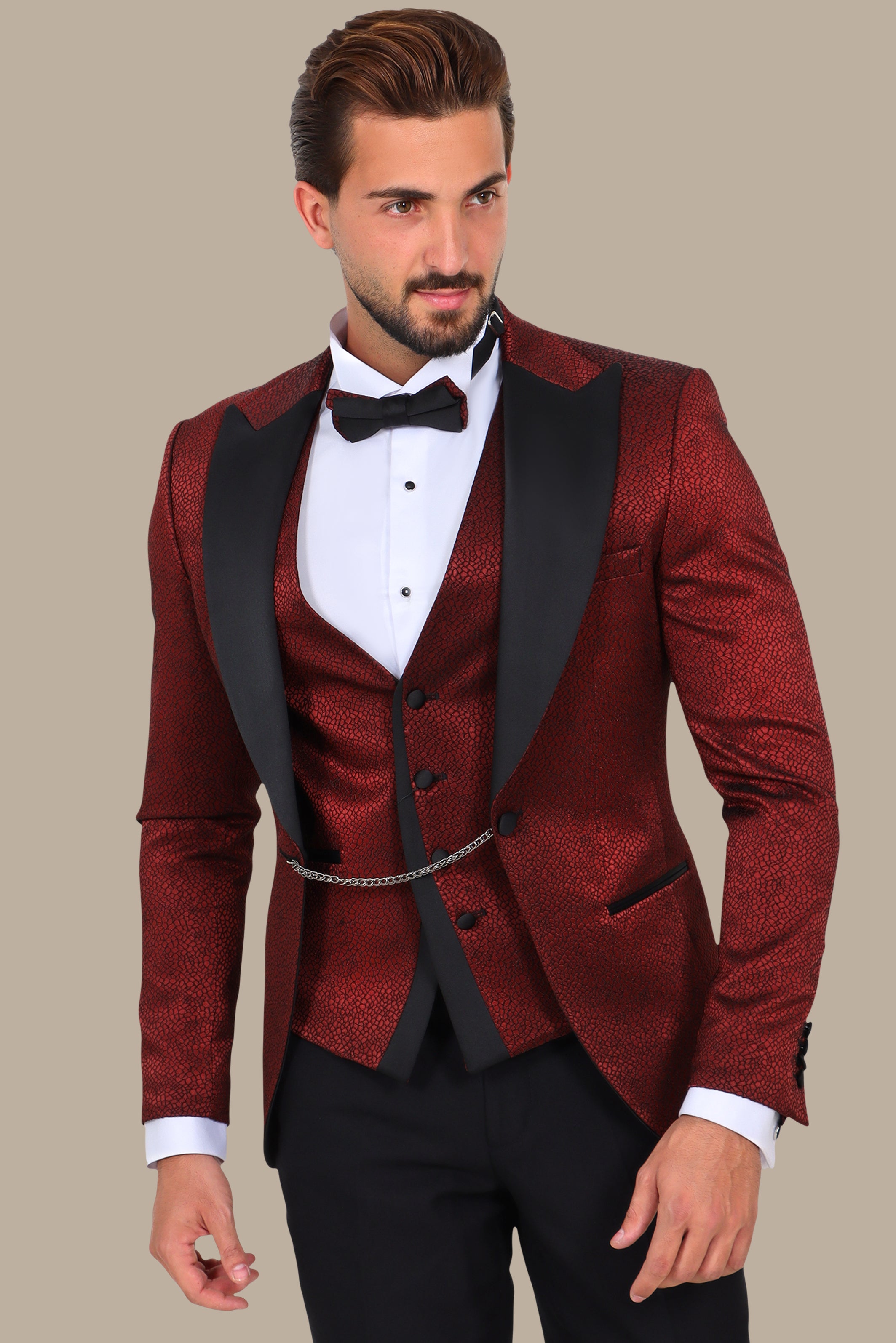 Burgundy Peak Lapel Tuxedo 4pcs Geometrical Embroidery