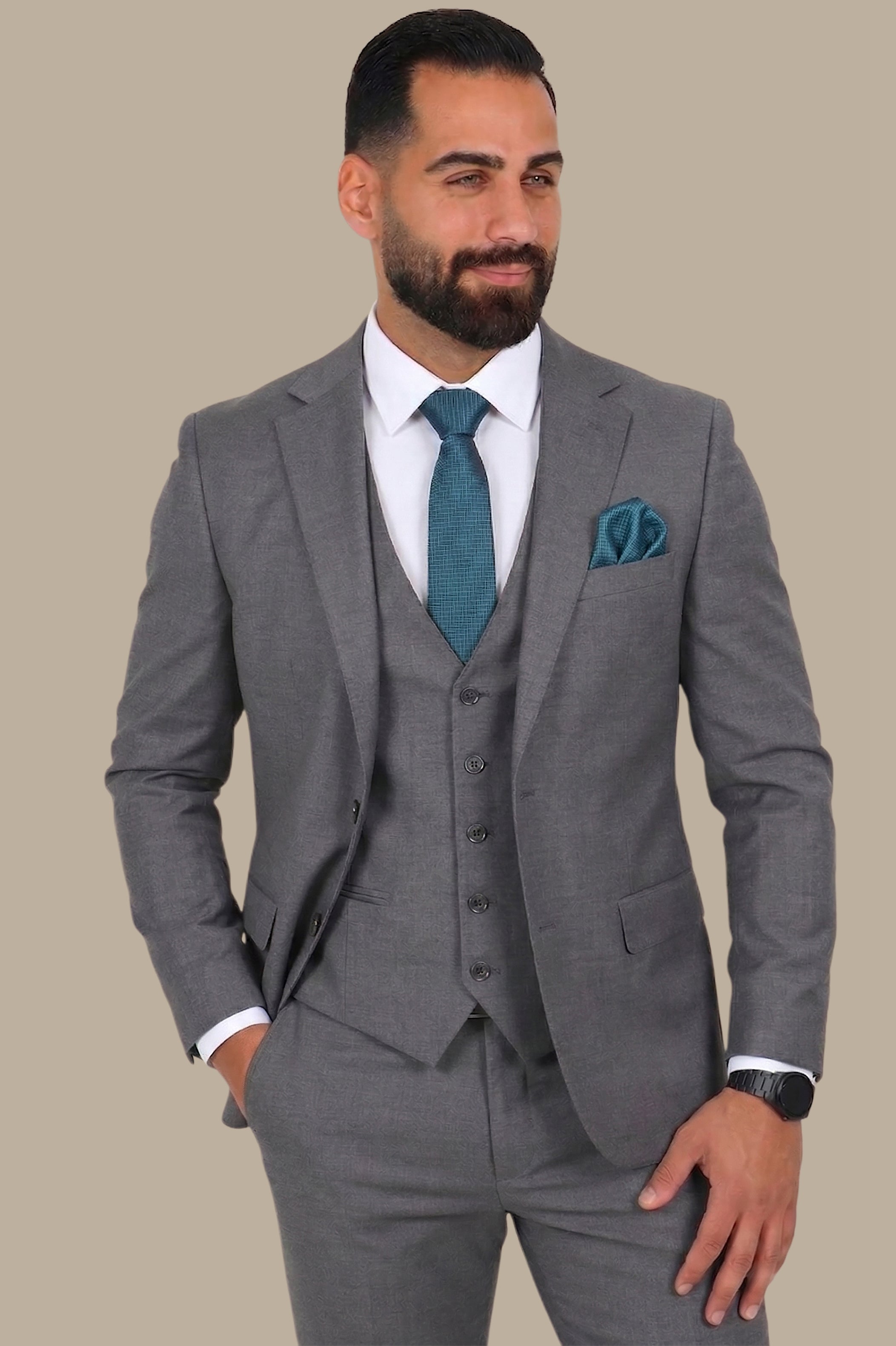 Classic Elegance: 3-Piece Notch Lapel Suit Grey