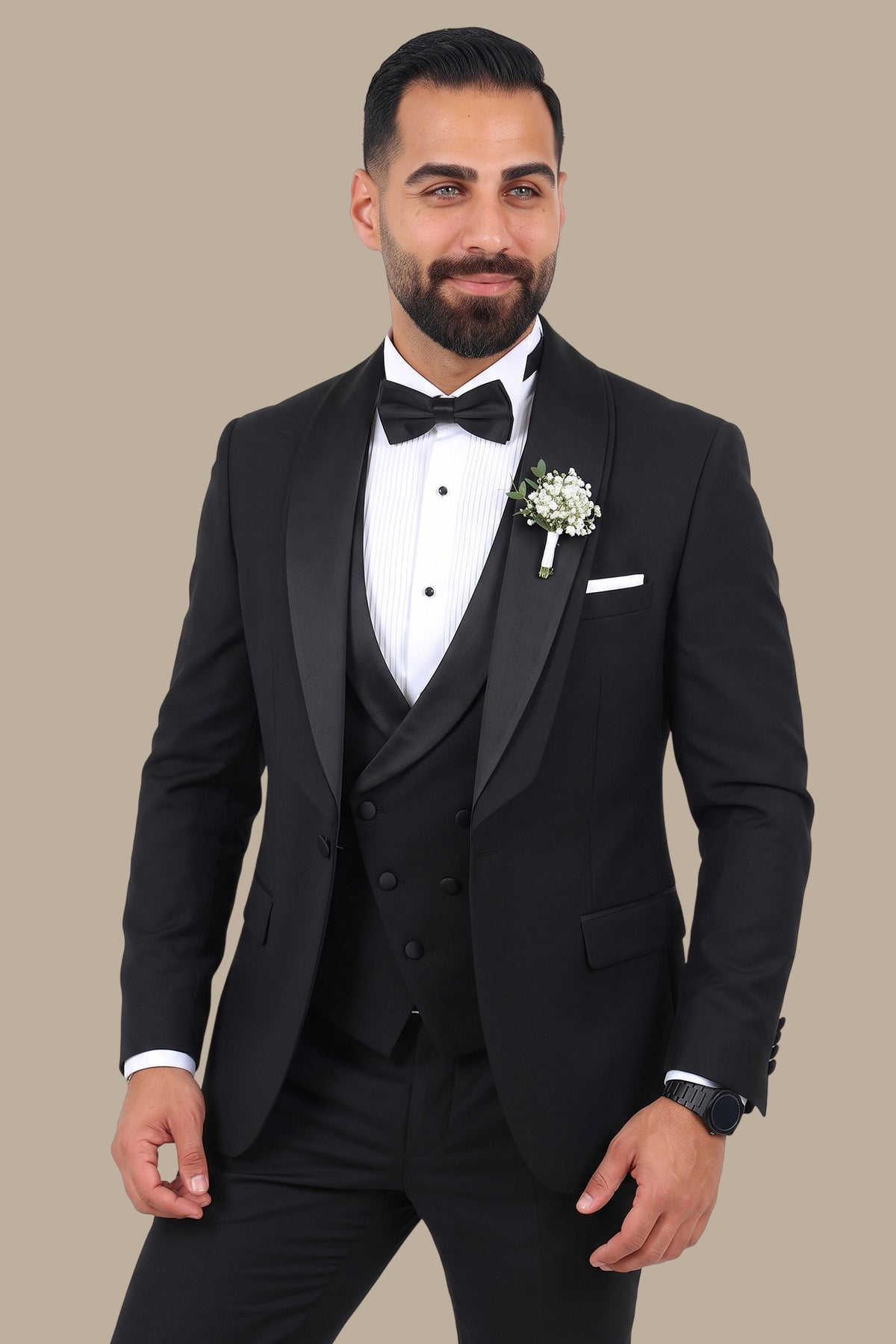 4-Piece Double Collar Low-Cut Tuxedo Set