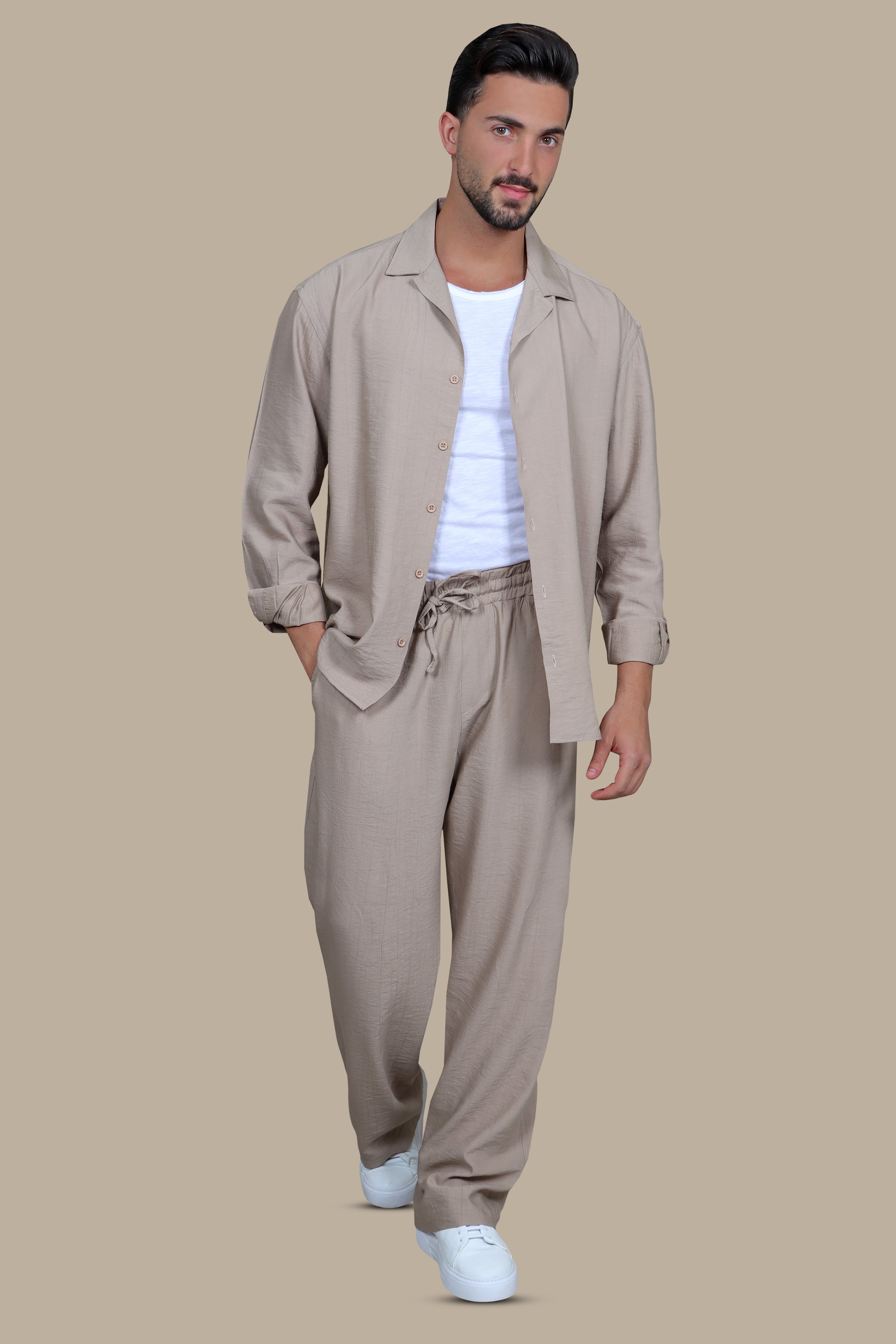 Cozy Elegance: Oversized Beige Tracksuit with Long Sleeves