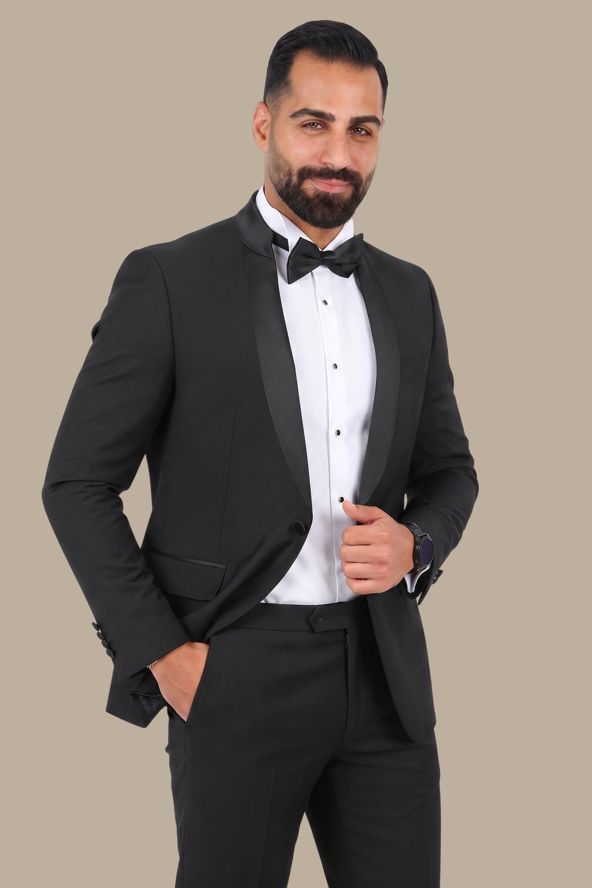 Col Mao Satin Tuxedo in Black