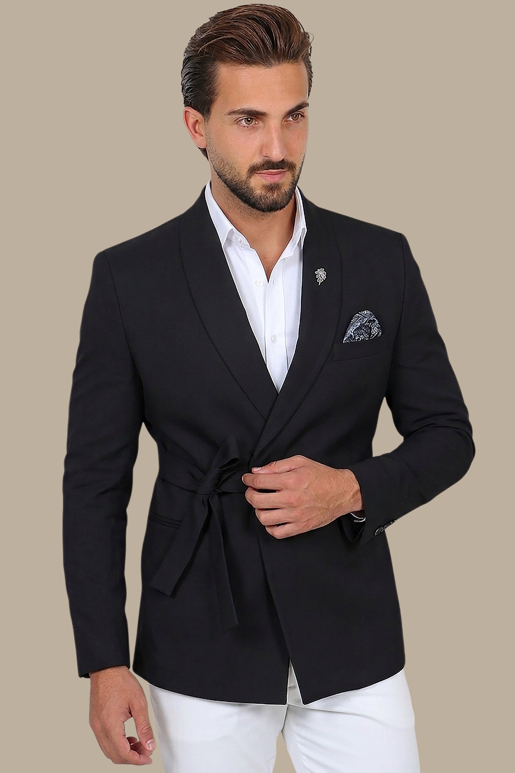 Chic Noir: Oversize Black Double-Breasted Blazer