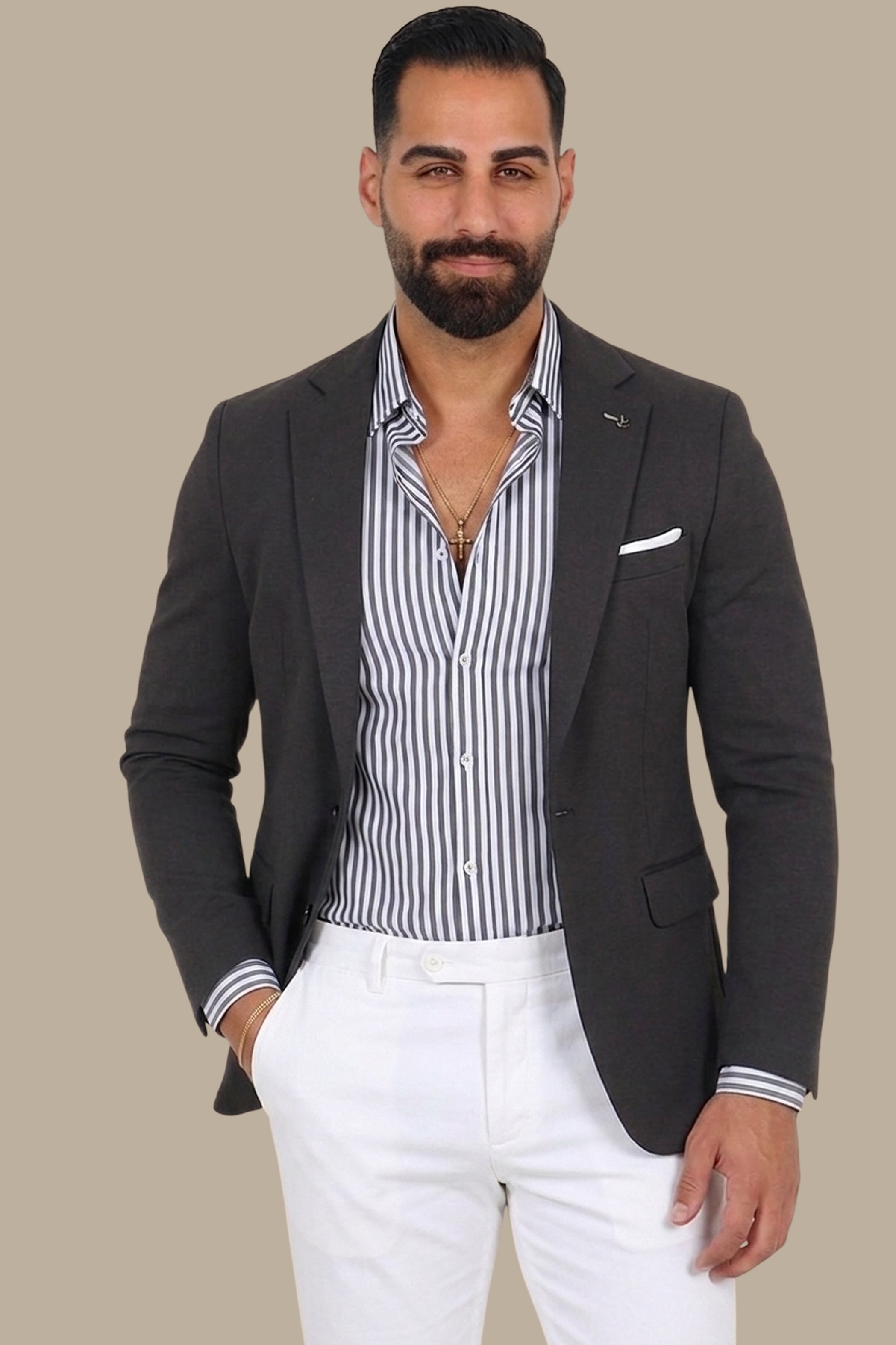 Timeless Elegance: Black Structured Notch Lapel Blazer