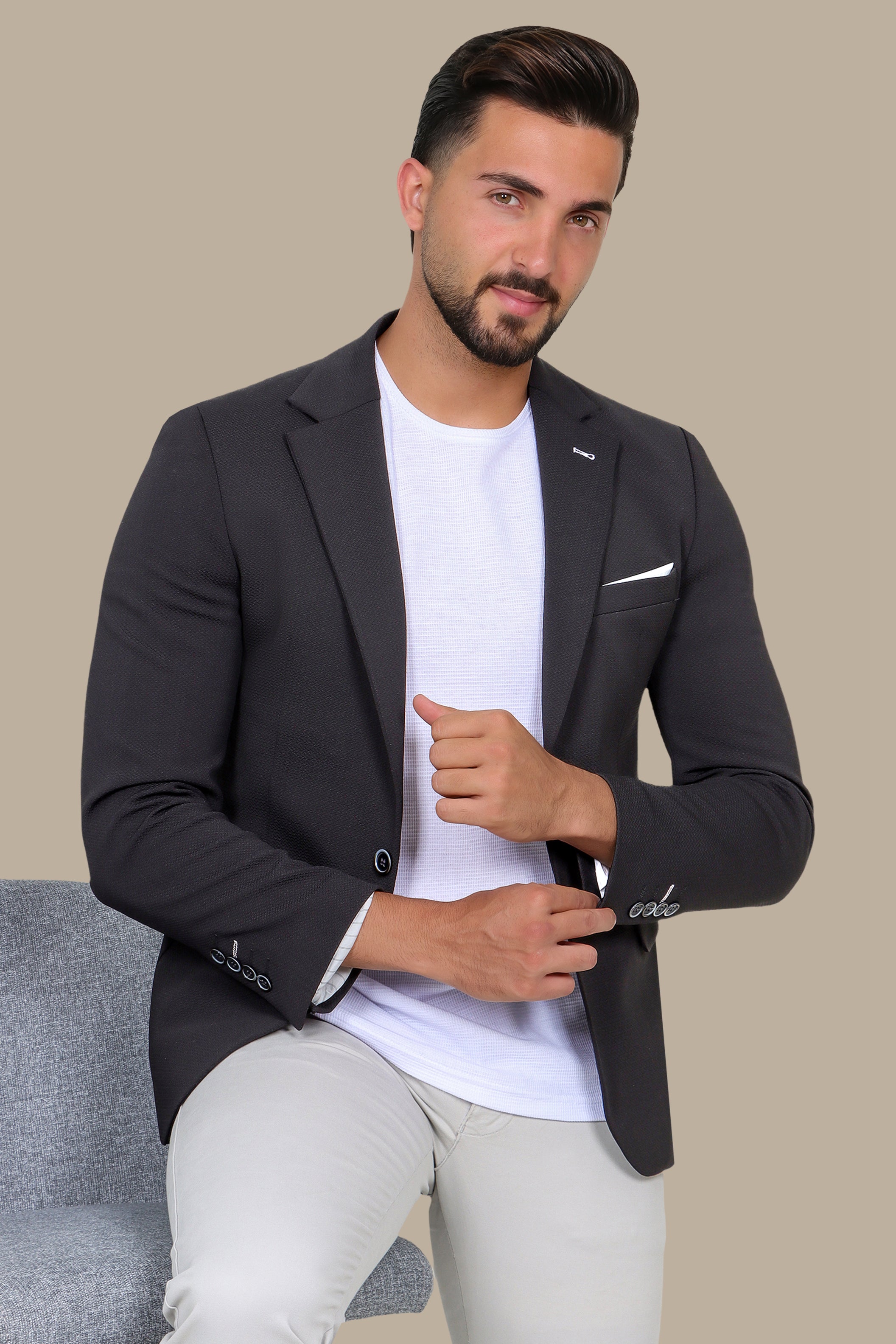 Timeless Elegance: Black Structured Notch Lapel Blazer