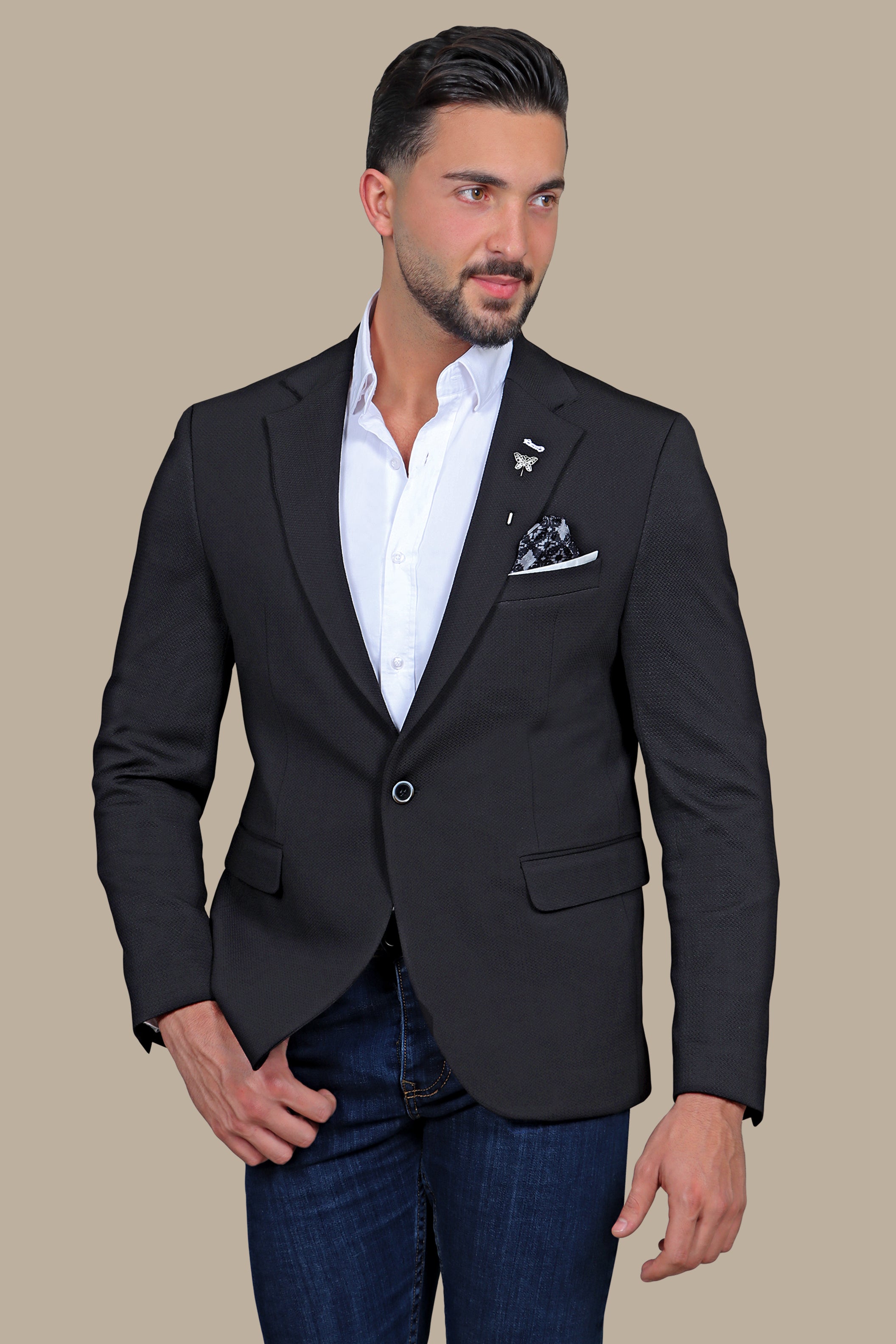 Timeless Elegance: Black Structured Notch Lapel Blazer