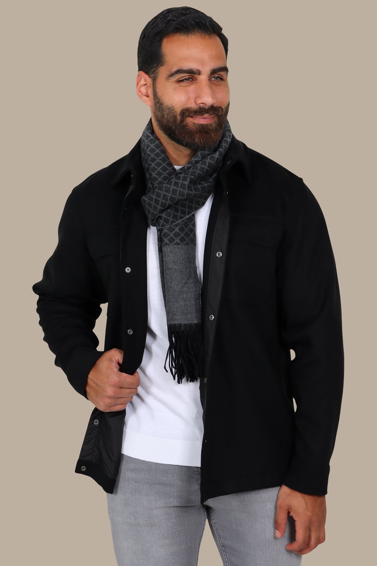Black Jacket Comfort with Dual Flap Pockets: The Ultimate Style and Utility