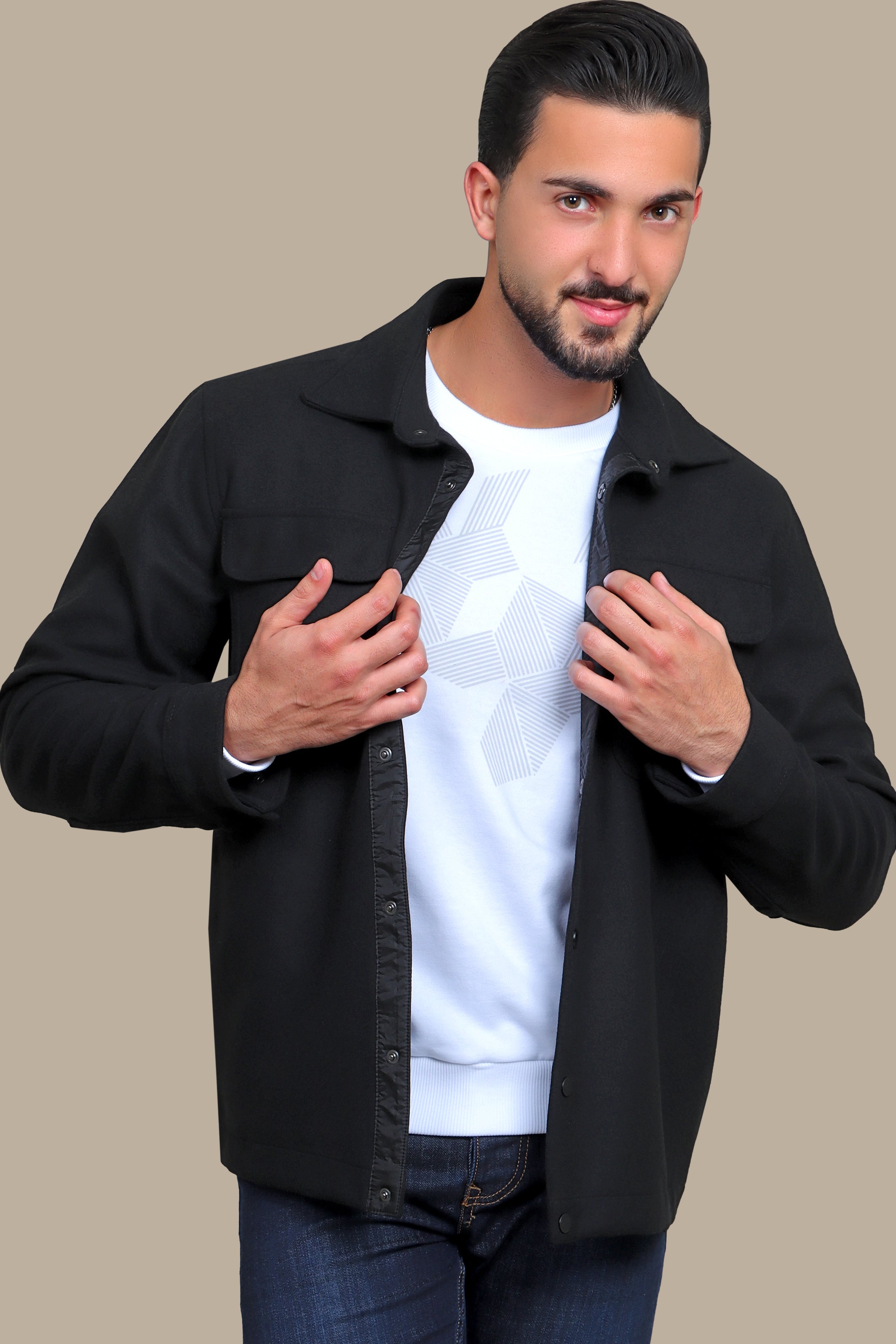 Black Jacket Comfort with Dual Flap Pockets: The Ultimate Style and Utility