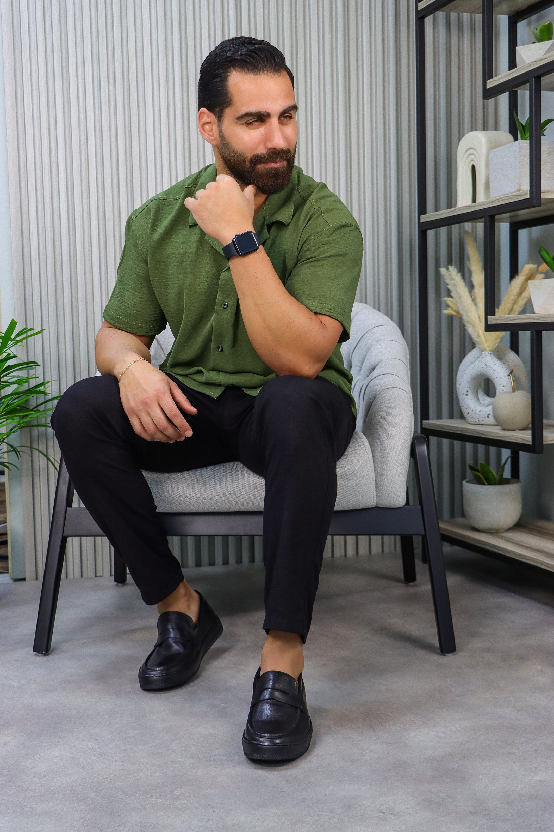 Effortless Comfort: Short-Sleeve Linen Aerobin Shirt in Green