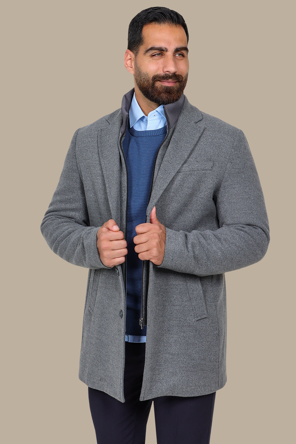 Light Gray Versatility: The Notch Detachable Coat in Classic Elegance