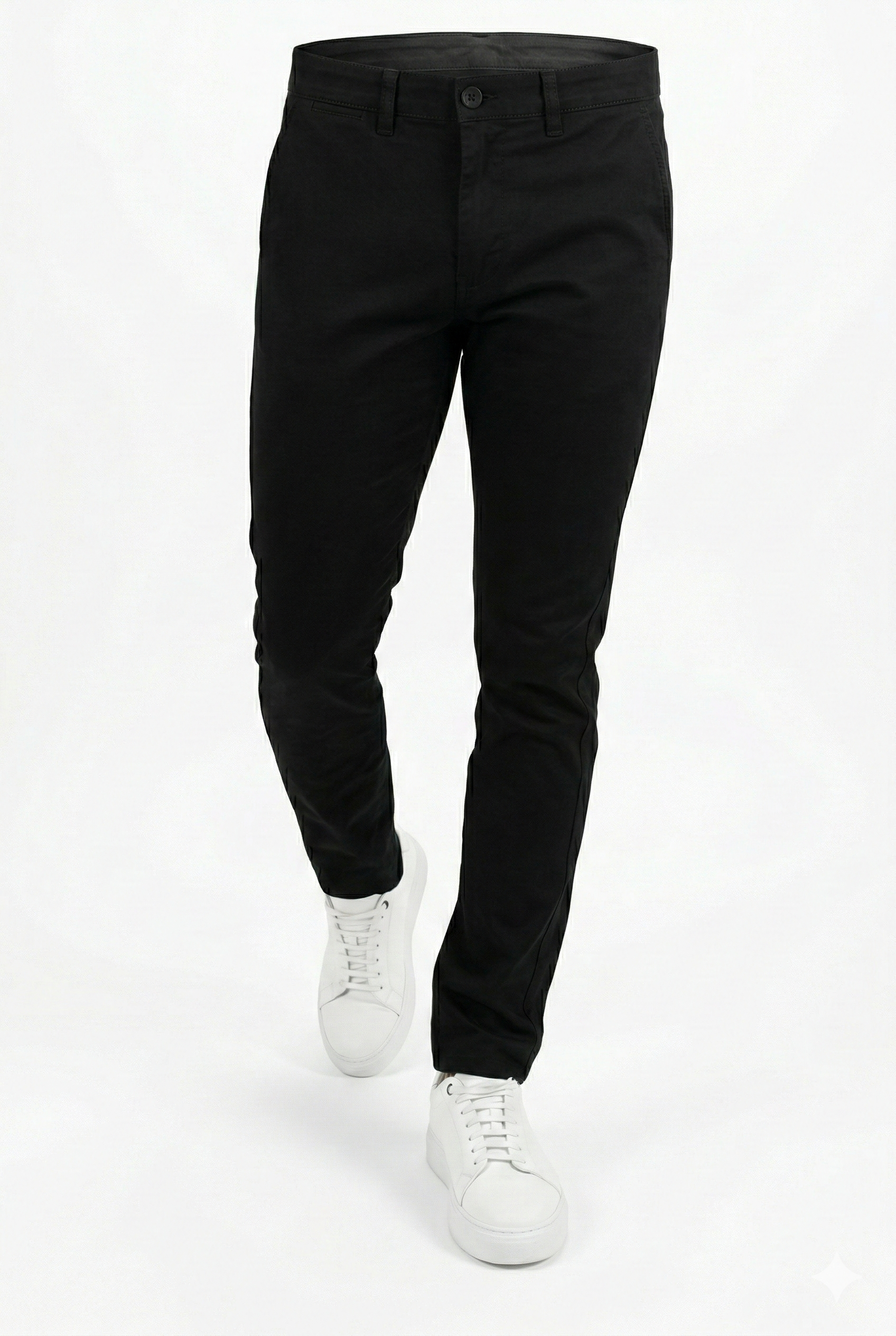 The Sleek Slim Fit Chino in Black