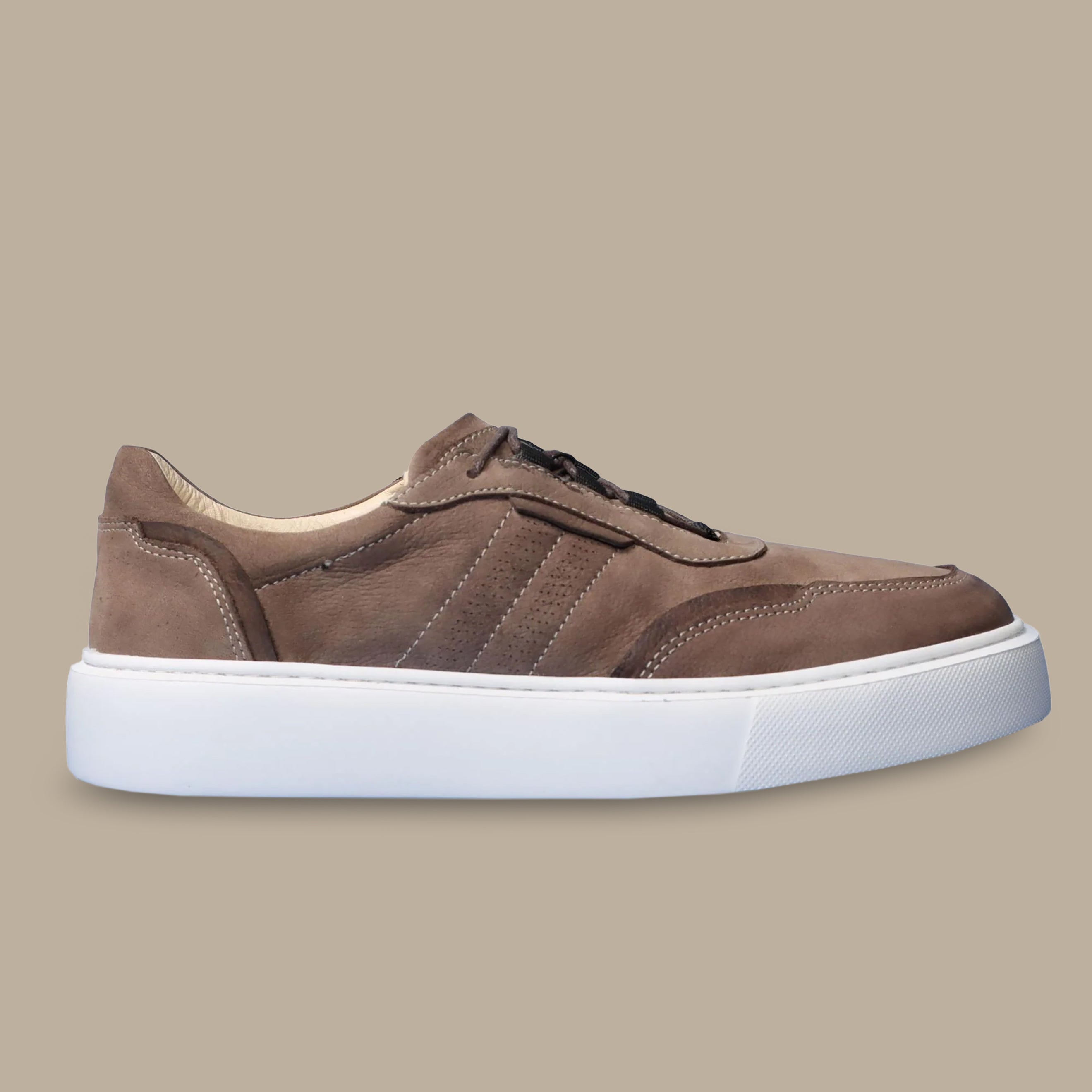 Light Brown Detailed Sneakers: Modern Elegance