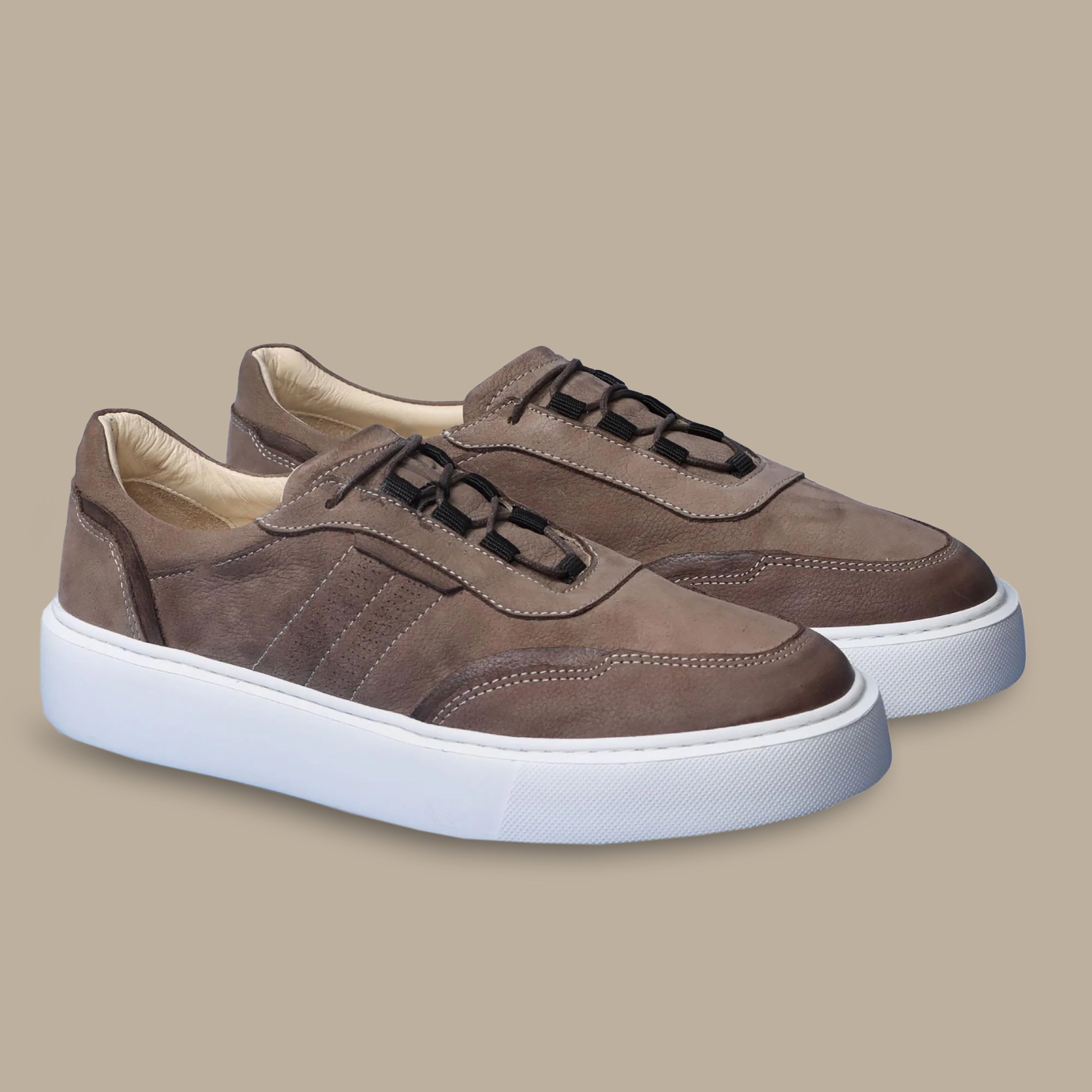 Light Brown Detailed Sneakers: Modern Elegance