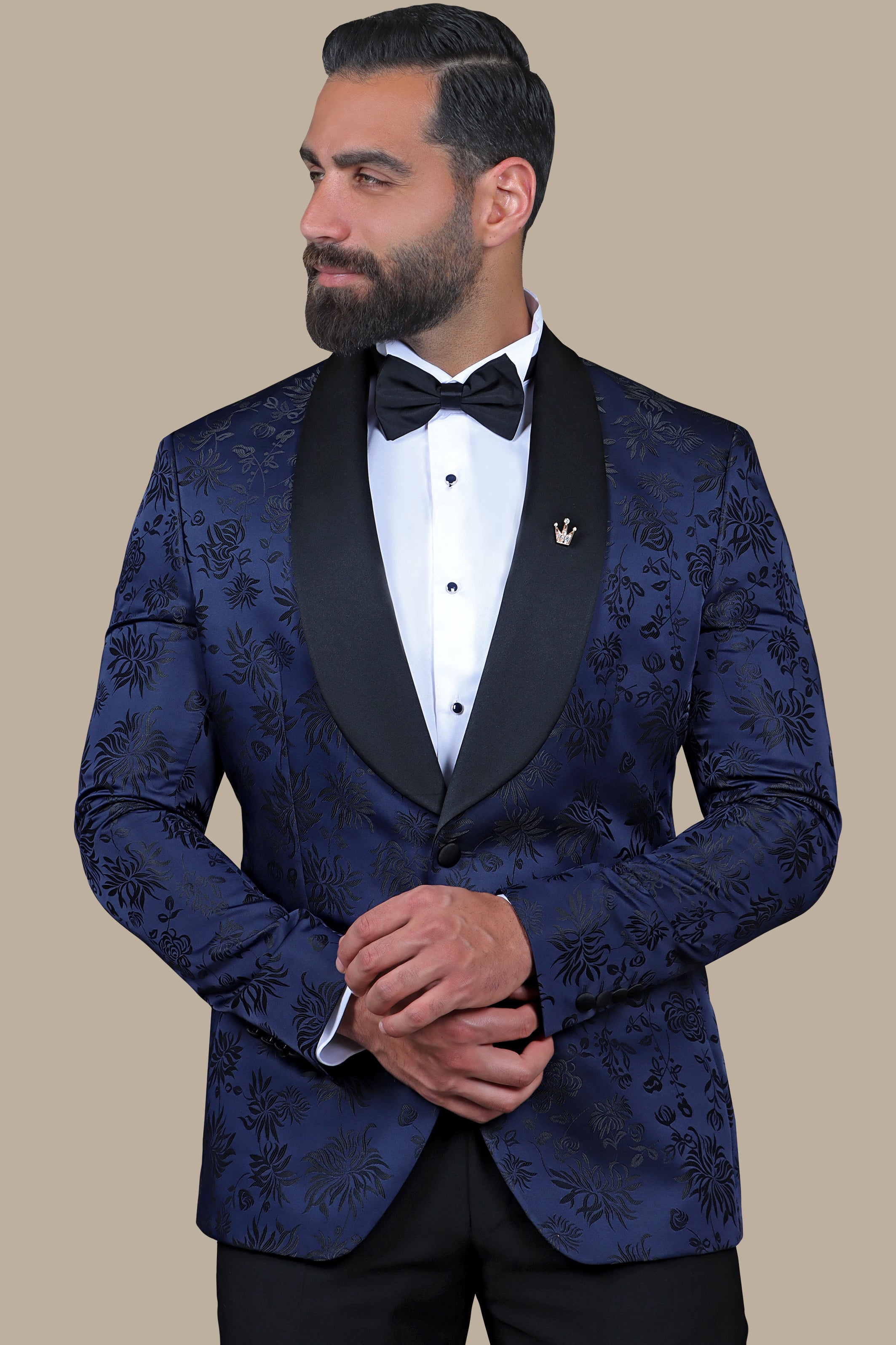 Navy Bloom: FV Tuxedo with Wide Col Chale Floral Print