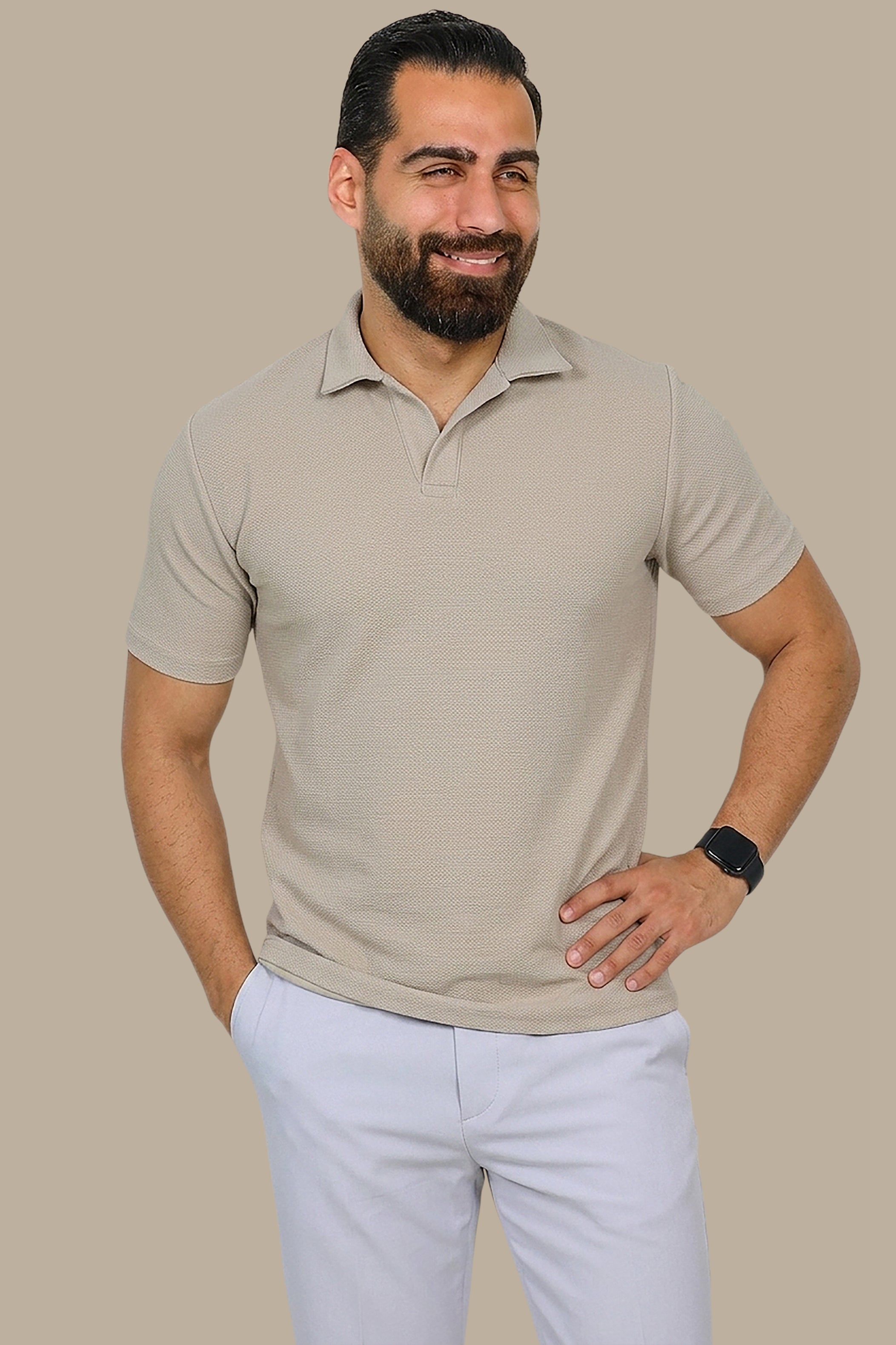 Polo Structure V-Neck in Beige