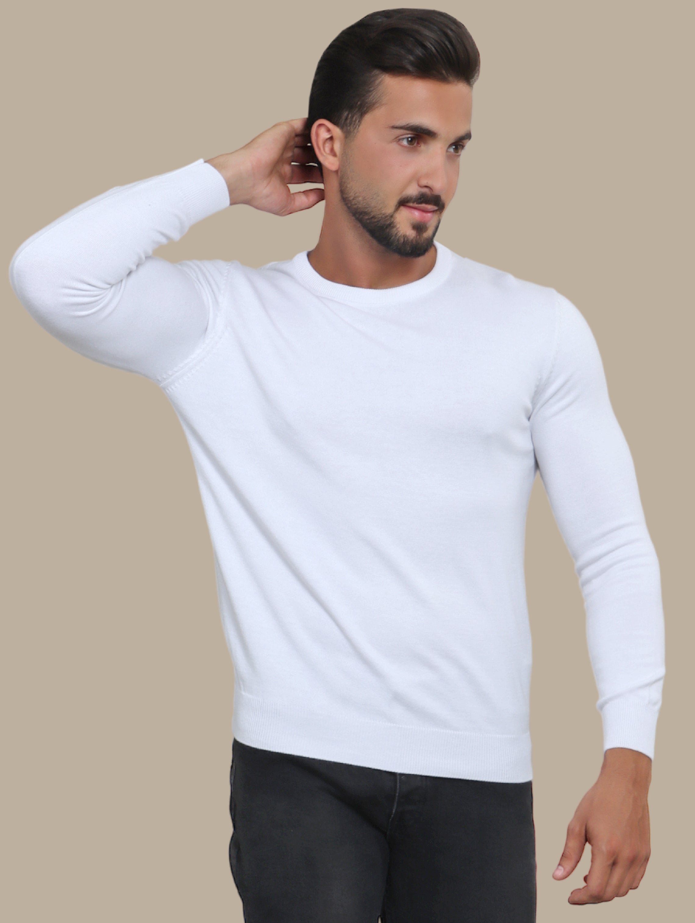 White Basic  R-Neck Sweater