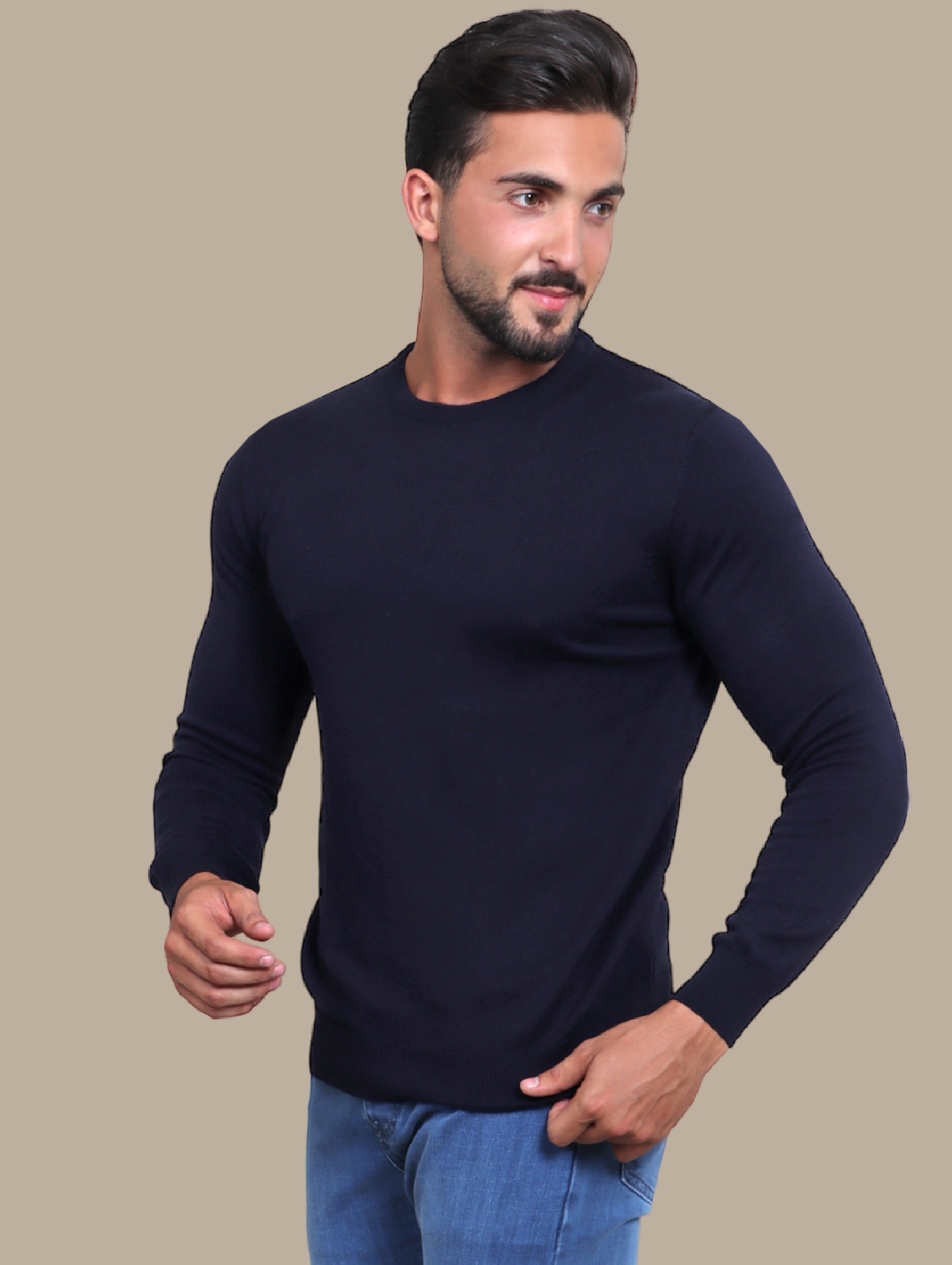 Navy R-Neck Basic Sweater