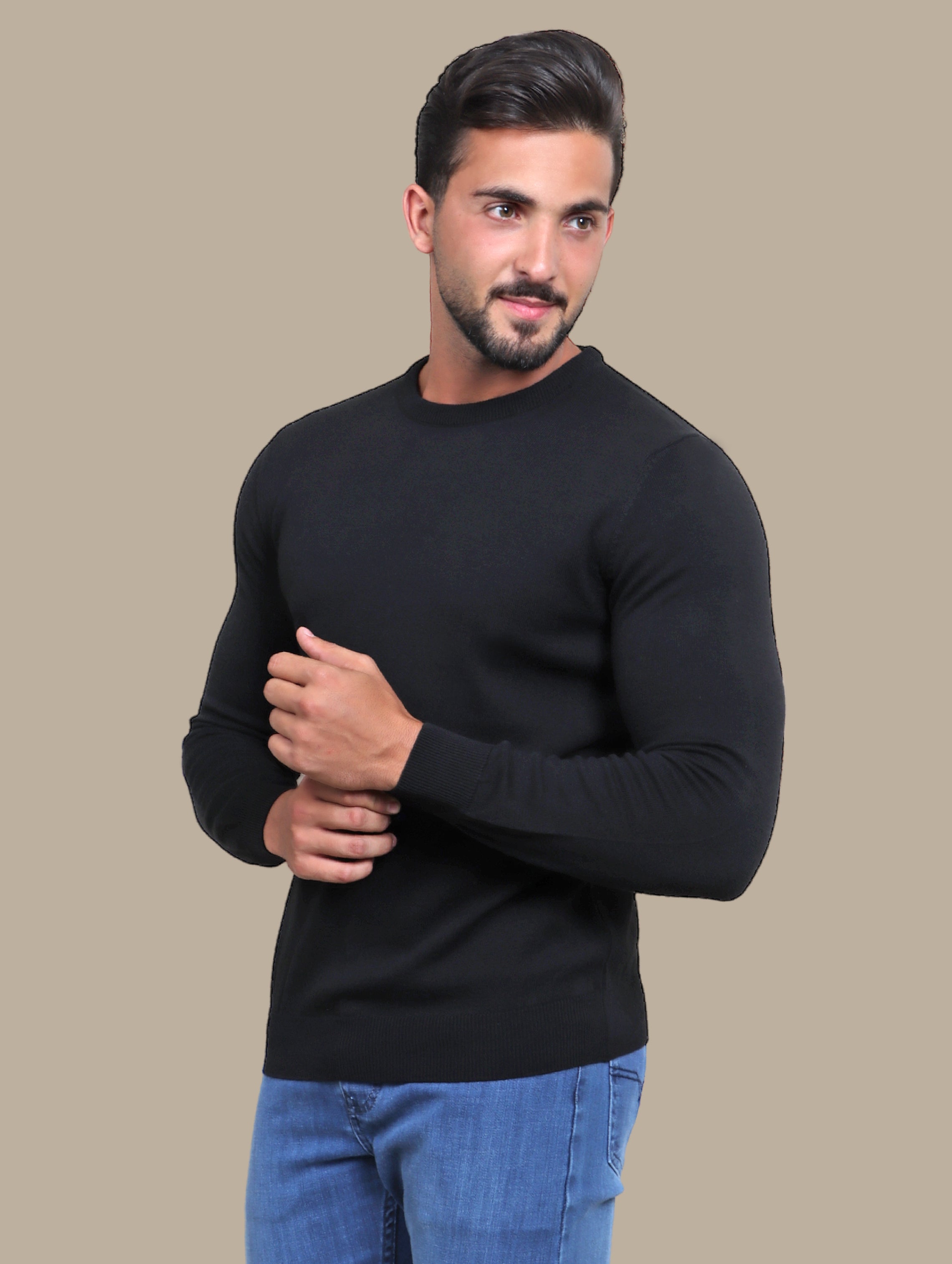 Black R-Neck Basic  Sweater